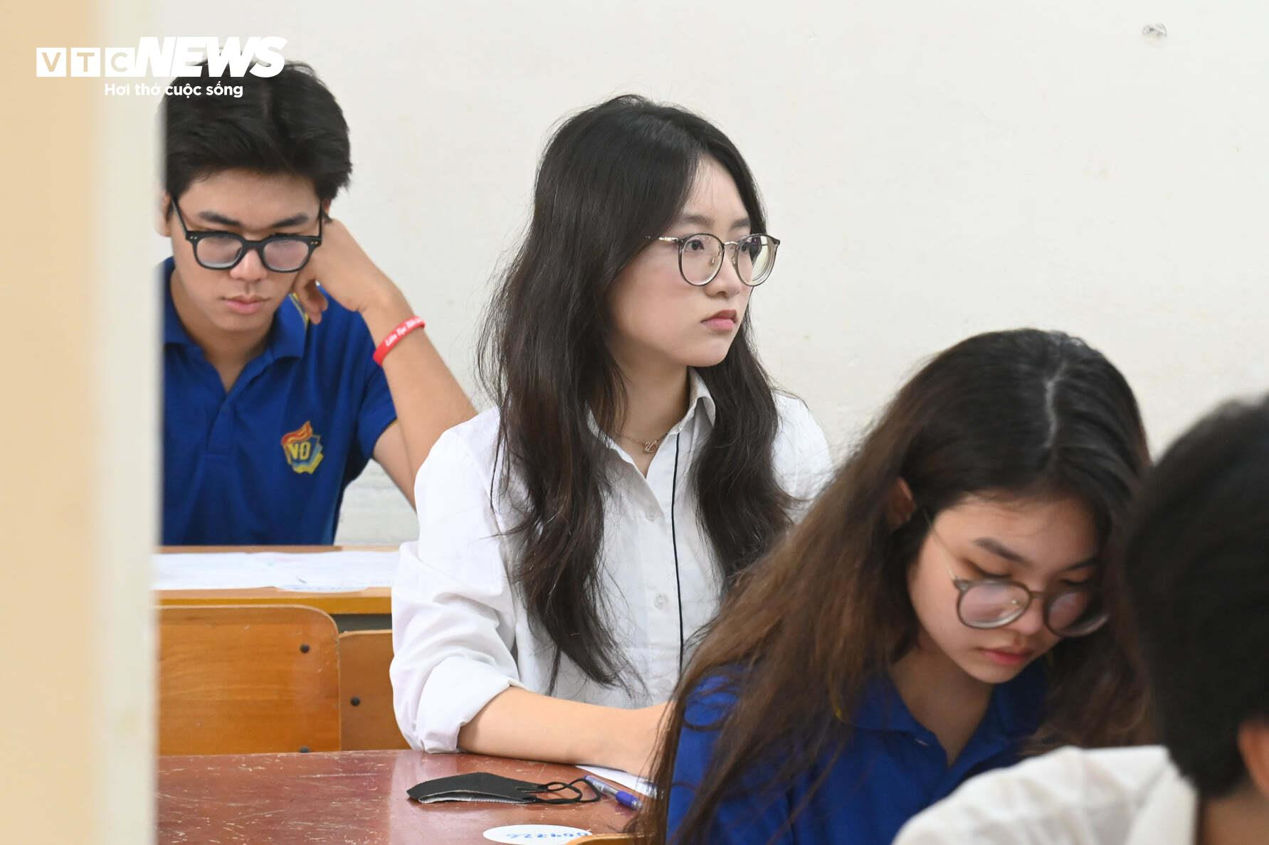 Hơn 1 triệu thí sinh làm thủ tục thi tốt nghiệp THPT 2024 - 14