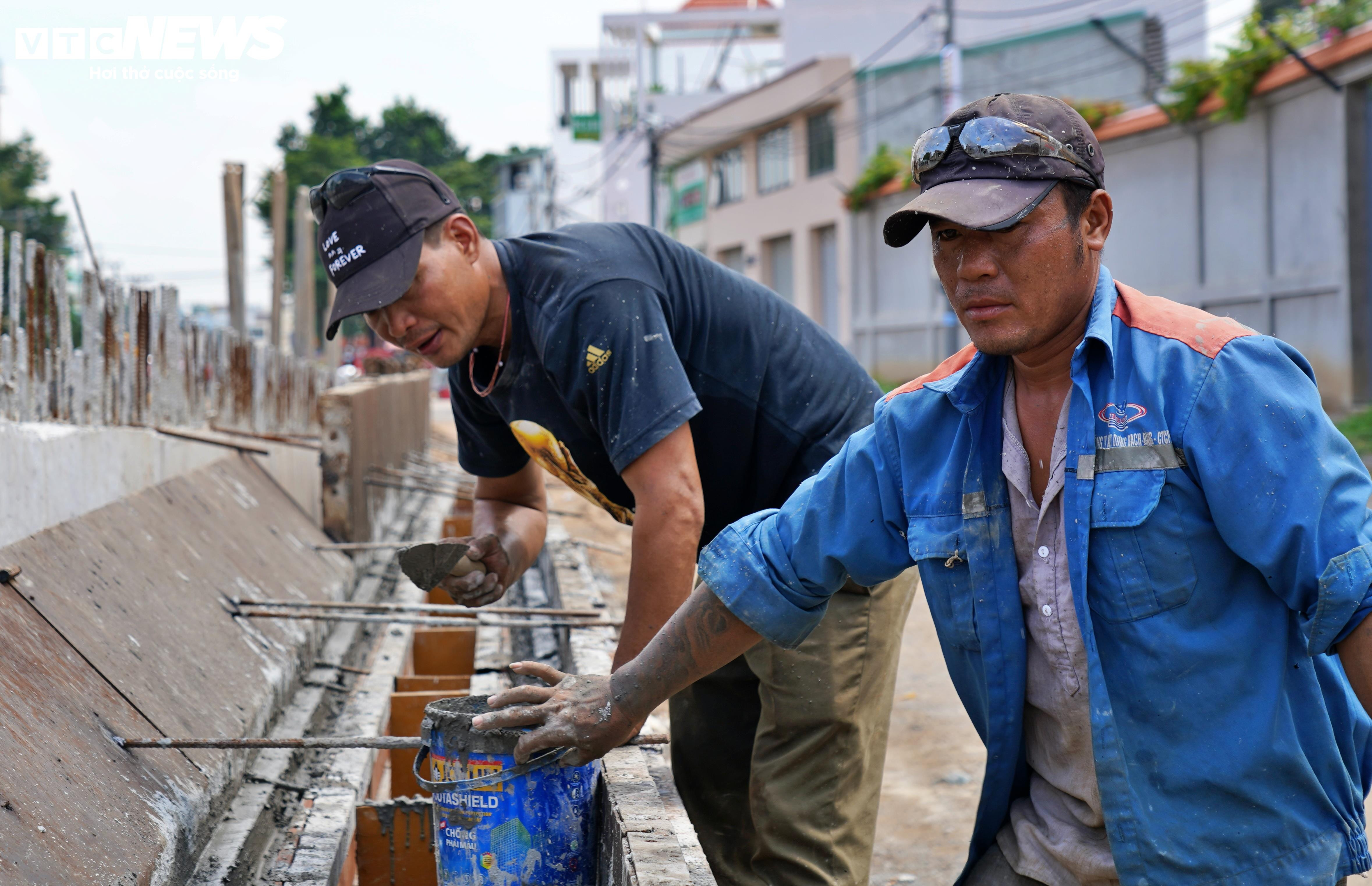 Tăng tốc thi công cầu huyết mạch hơn 900 tỷ đồng phía Đông TP.HCM - 5