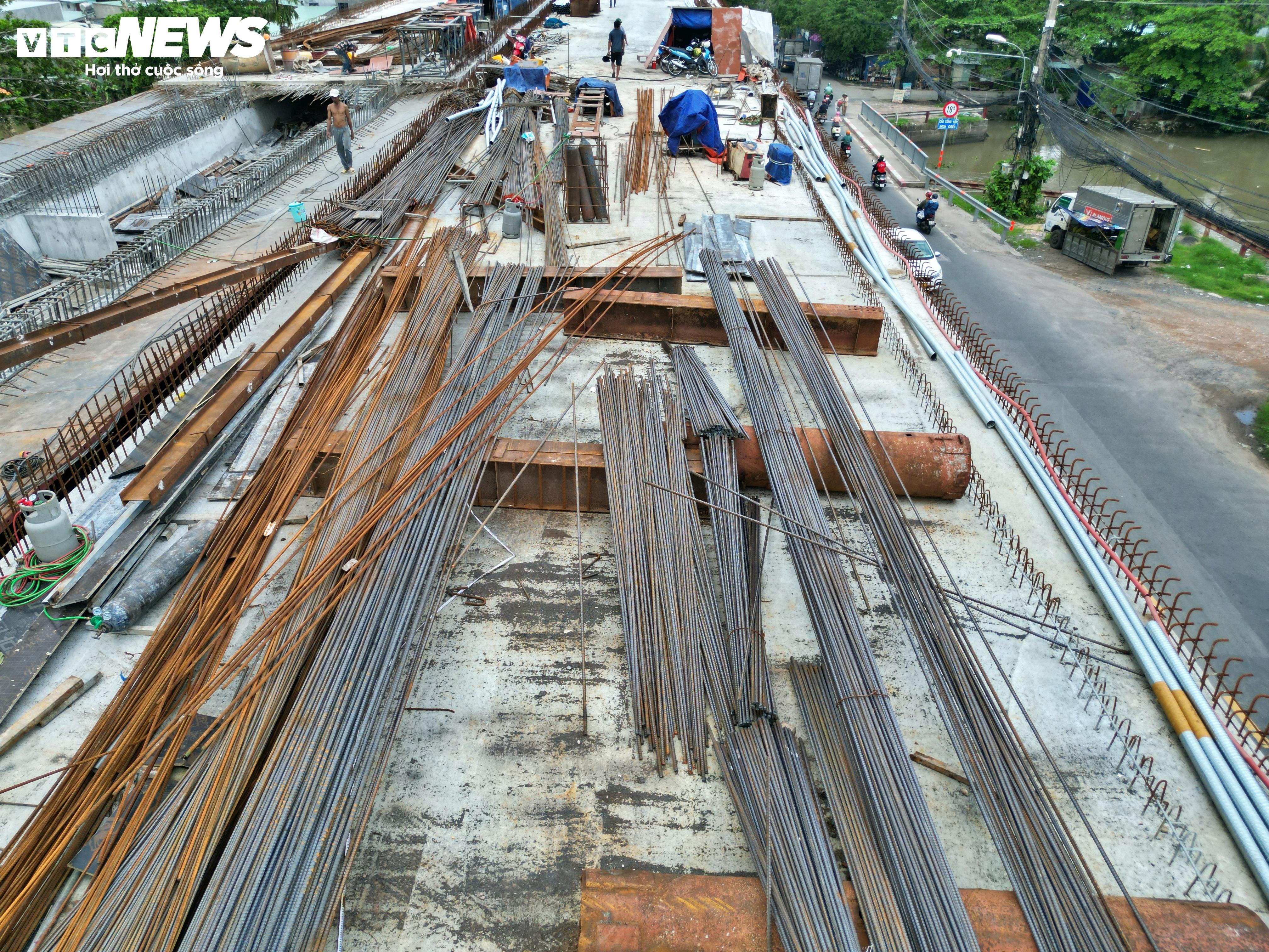 Tăng tốc thi công cầu huyết mạch hơn 900 tỷ đồng phía Đông TP.HCM - 12