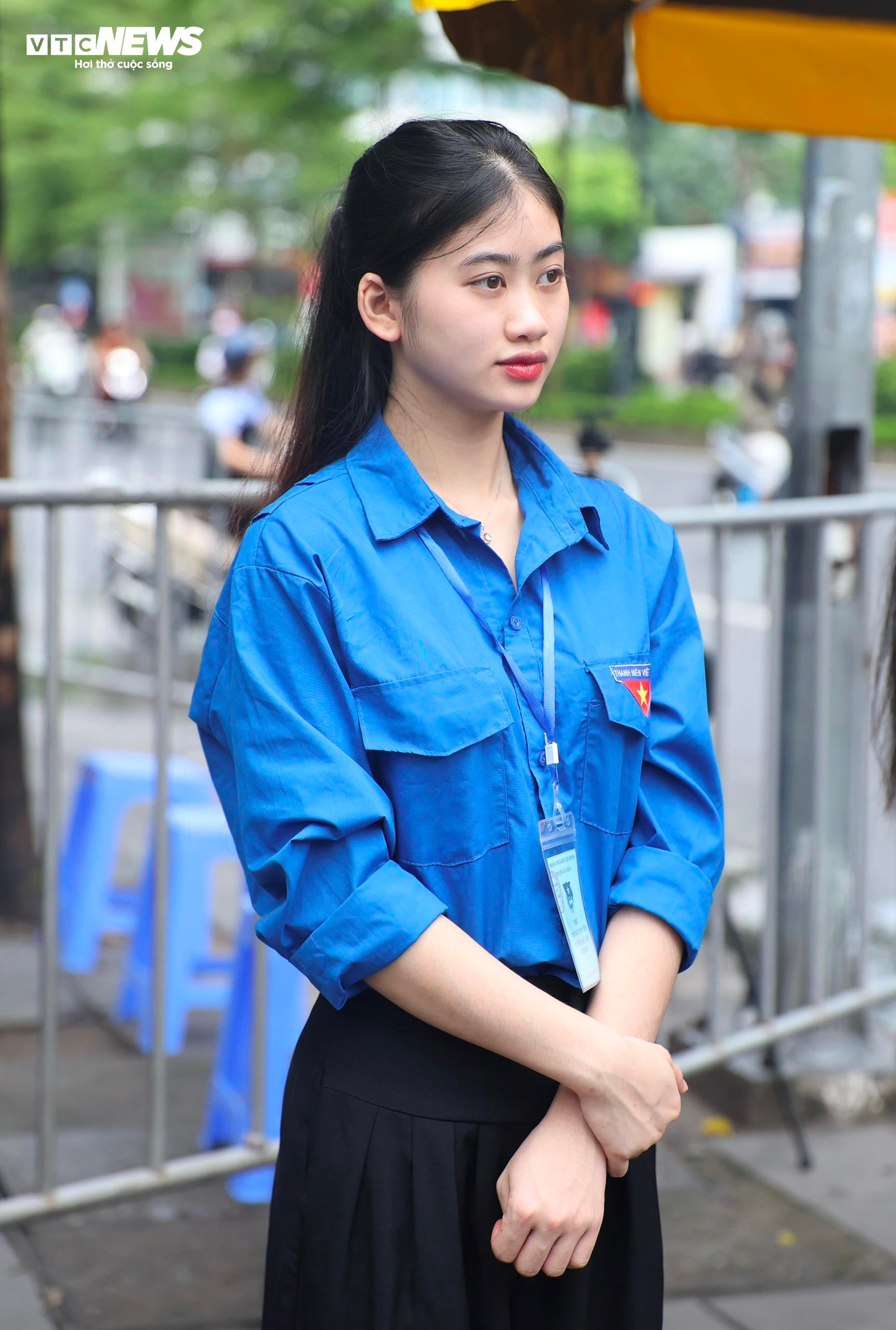 Nhìn lại khoảnh khắc xúc động của kỳ thi tốt nghiệp THPT 2024 - 5