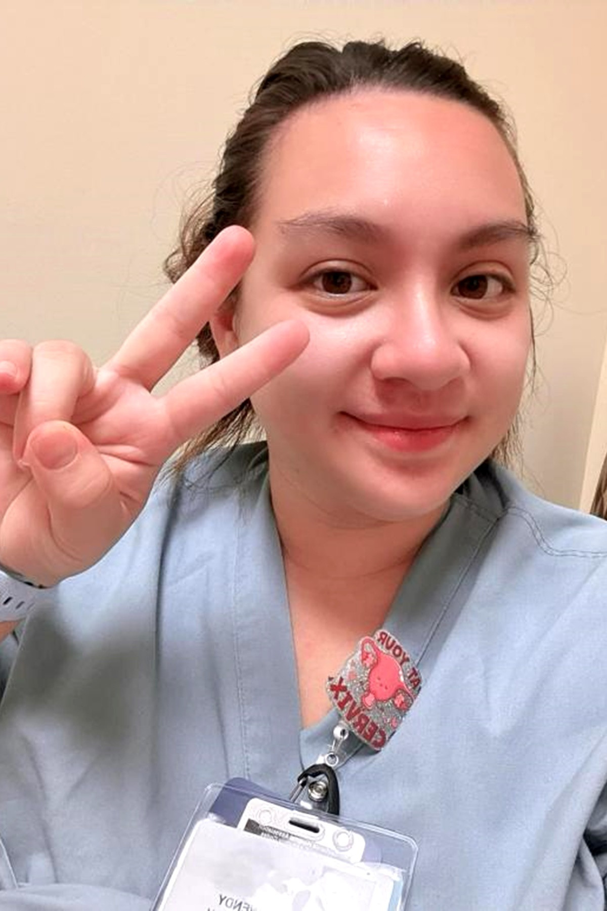 Sao Việt 30/6: Nhã Phương đòi 'cưới lại', Bằng Kiều tình tứ bên vợ mới - 10