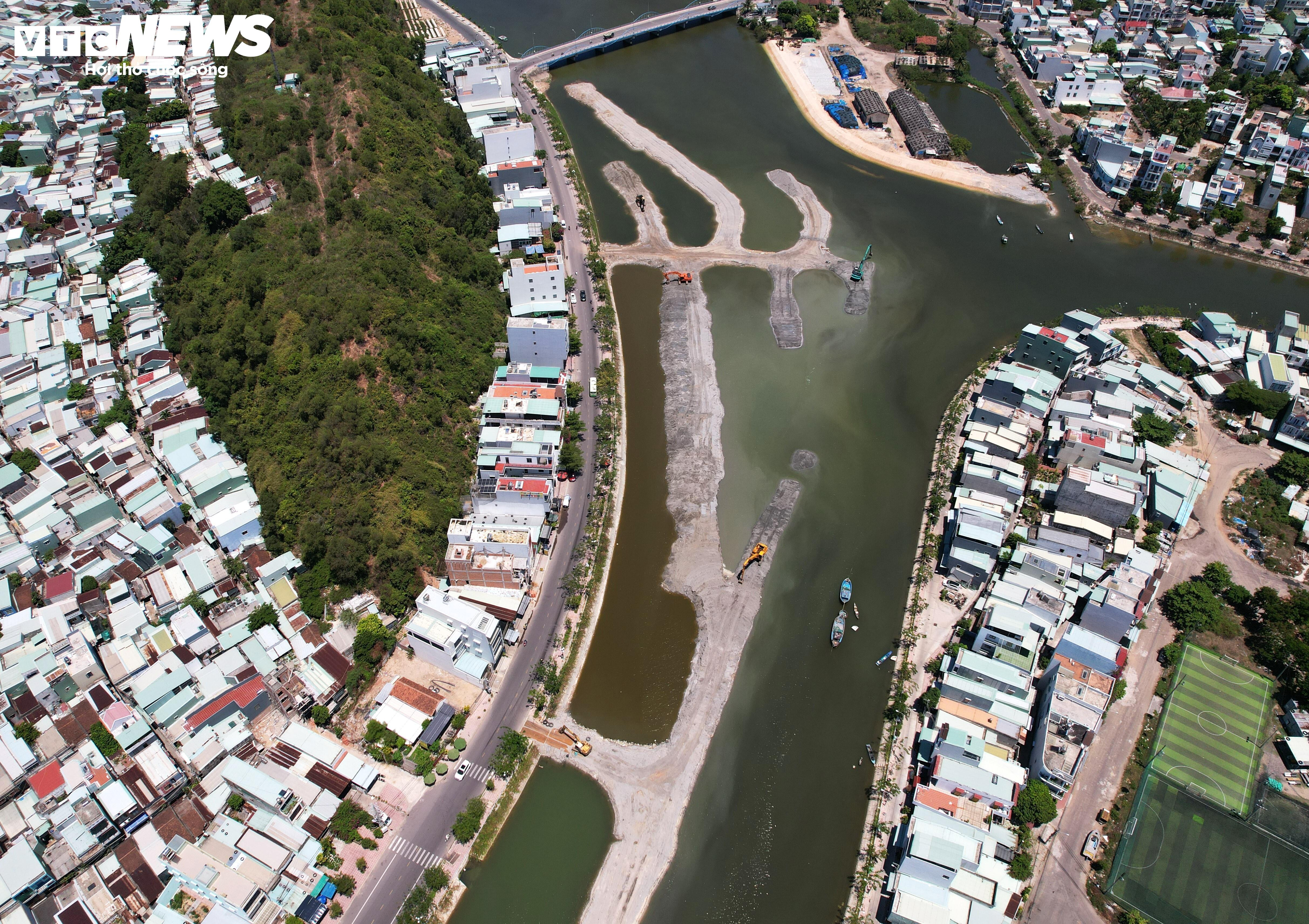 Đổ thải trái phép, doanh nghiệp tại Bình Định không bị xử phạt còn được hỗ trợ - 3