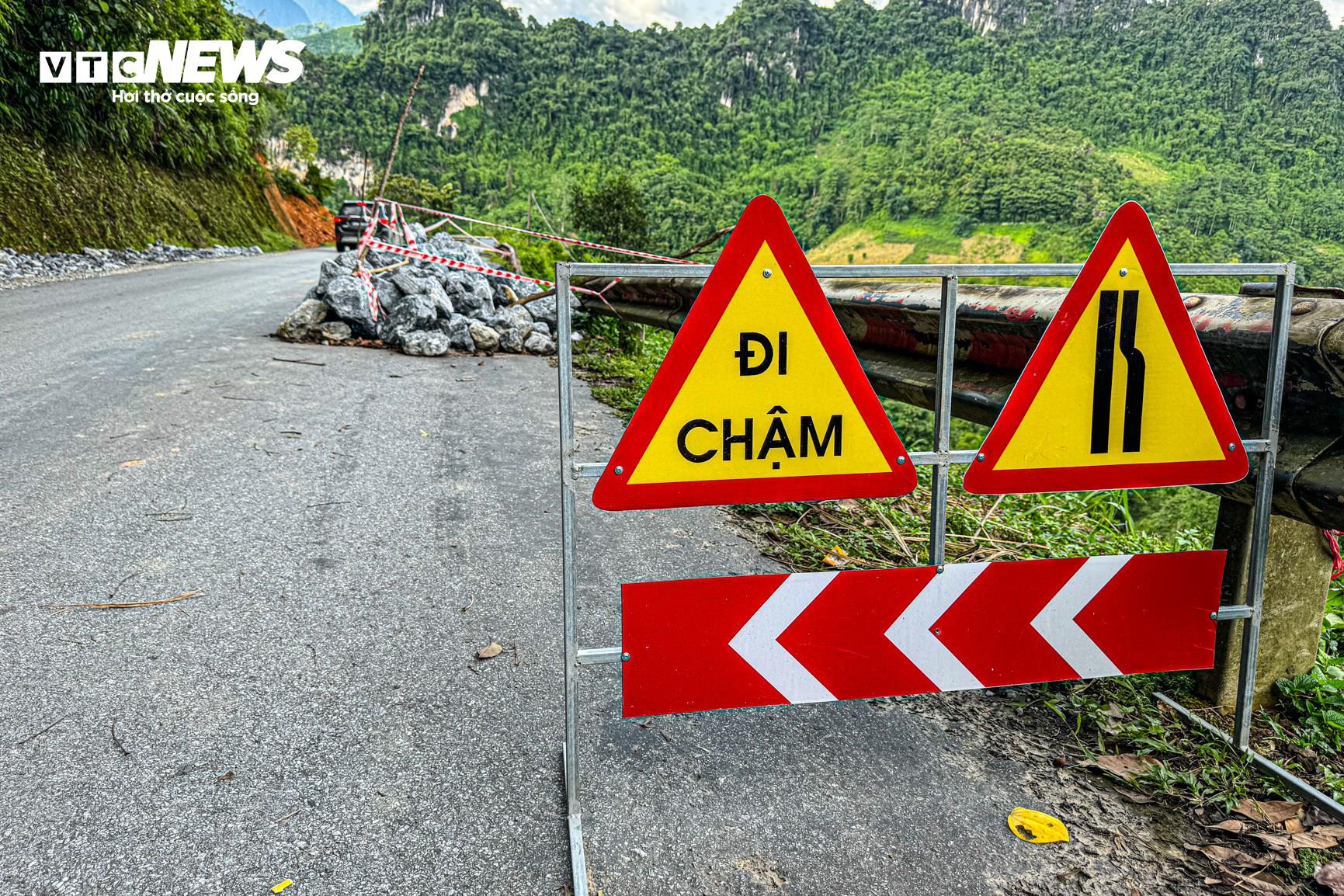 Nguy hiểm rình rập trên khắp các tuyến đường ở Hà Giang - 7