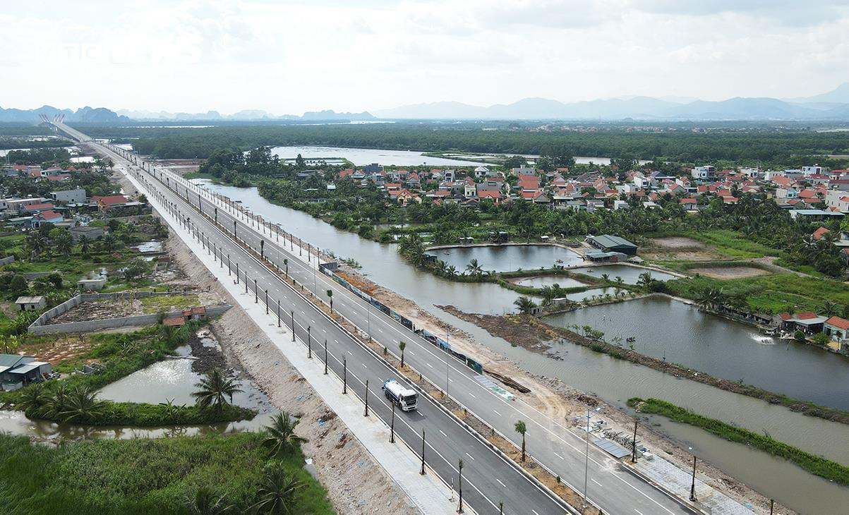 Hình hài cầu Bến Rừng nối Hải Phòng - Quảng Ninh trước ngày thông xe - 7