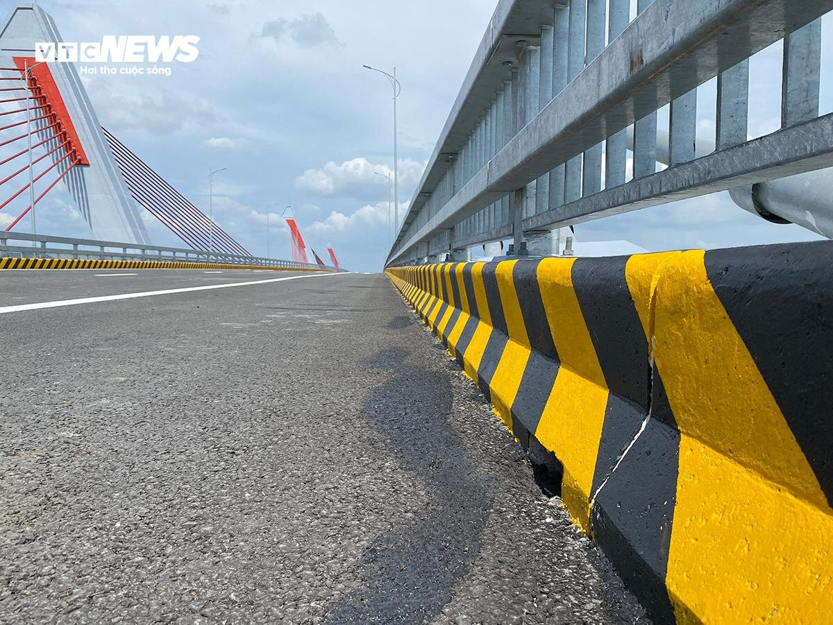 Hình hài cầu Bến Rừng nối Hải Phòng - Quảng Ninh trước ngày thông xe - 5