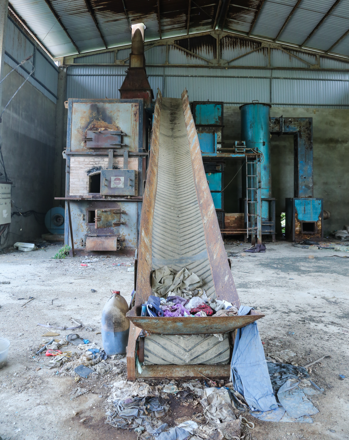 'Núi' rác thải quây quanh lò đốt 6 tỷ đồng 'đắp chiếu' ở Hà Tĩnh - 10