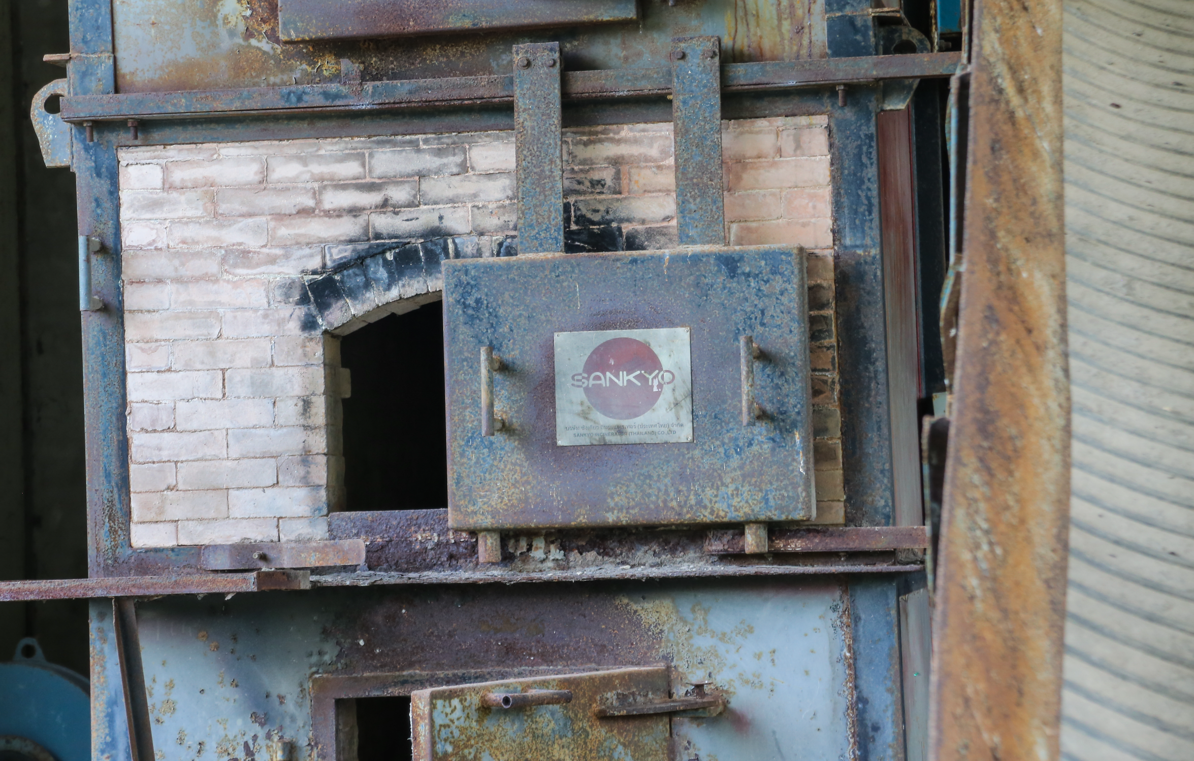 'Núi' rác thải quây quanh lò đốt 6 tỷ đồng 'đắp chiếu' ở Hà Tĩnh - 11