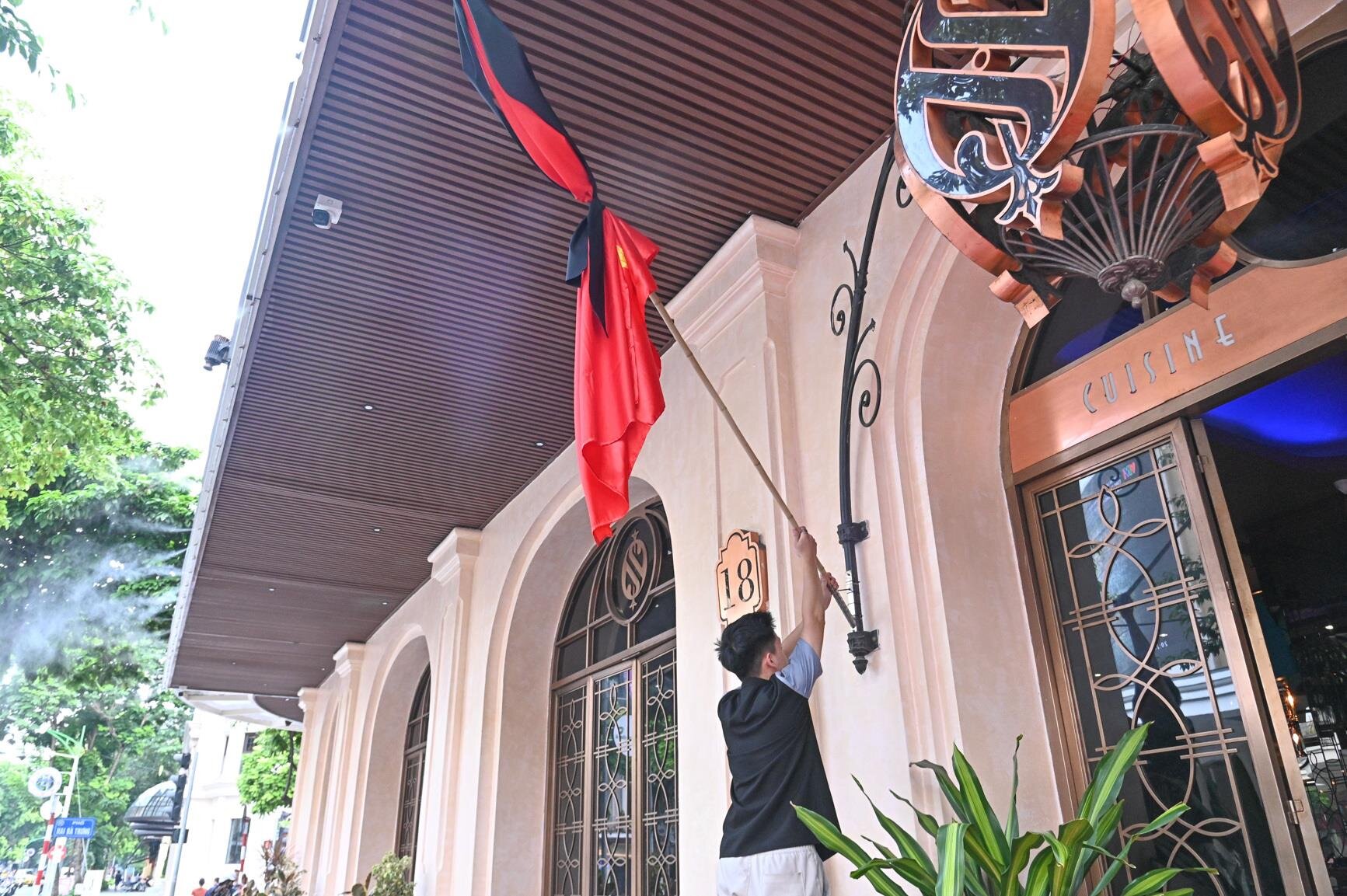 Nhiều nơi treo cờ rủ sớm tưởng nhớ Tổng Bí thư Nguyễn Phú Trọng - 11