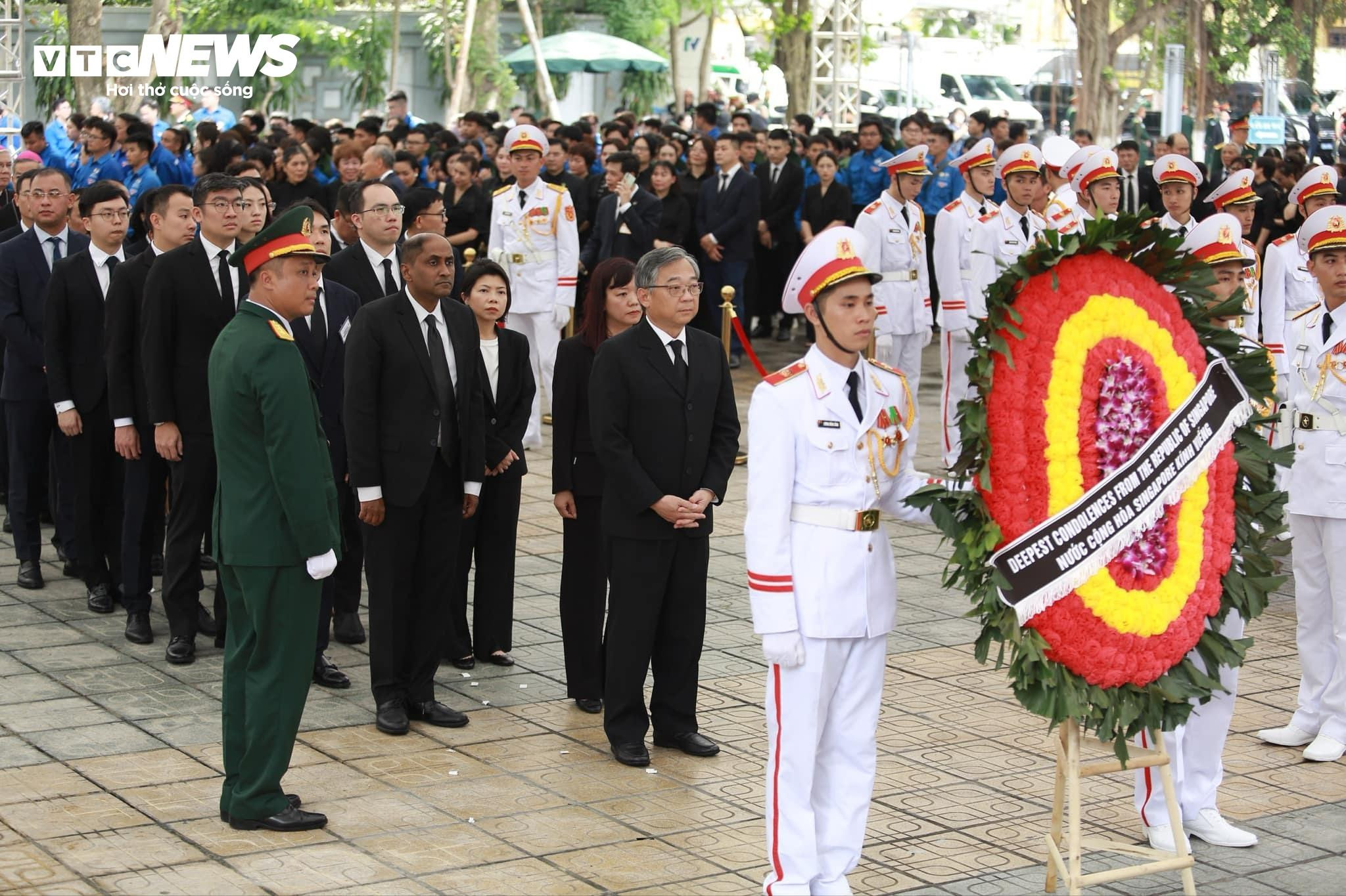 Các đoàn quốc tế viếng Tổng Bí thư Nguyễn Phú Trọng chiều 25/7 - 4