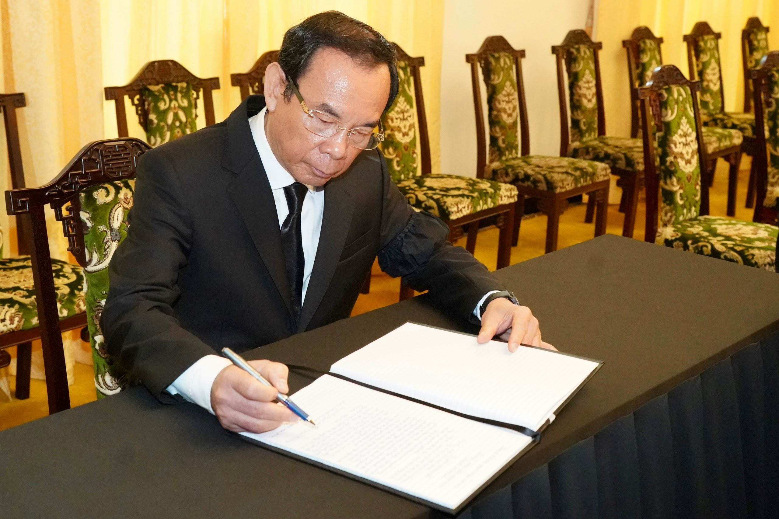 Người dân miền Nam viếng Tổng Bí thư Nguyễn Phú Trọng - 5