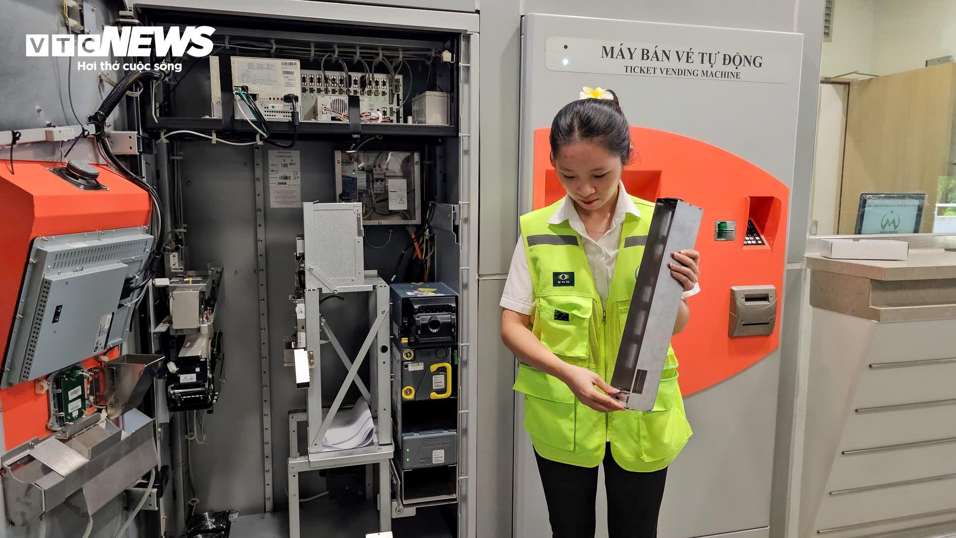 Trải nghiệm tàu metro Nhổn - Ga Hà Nội trước ngày chạy thương mại - 9