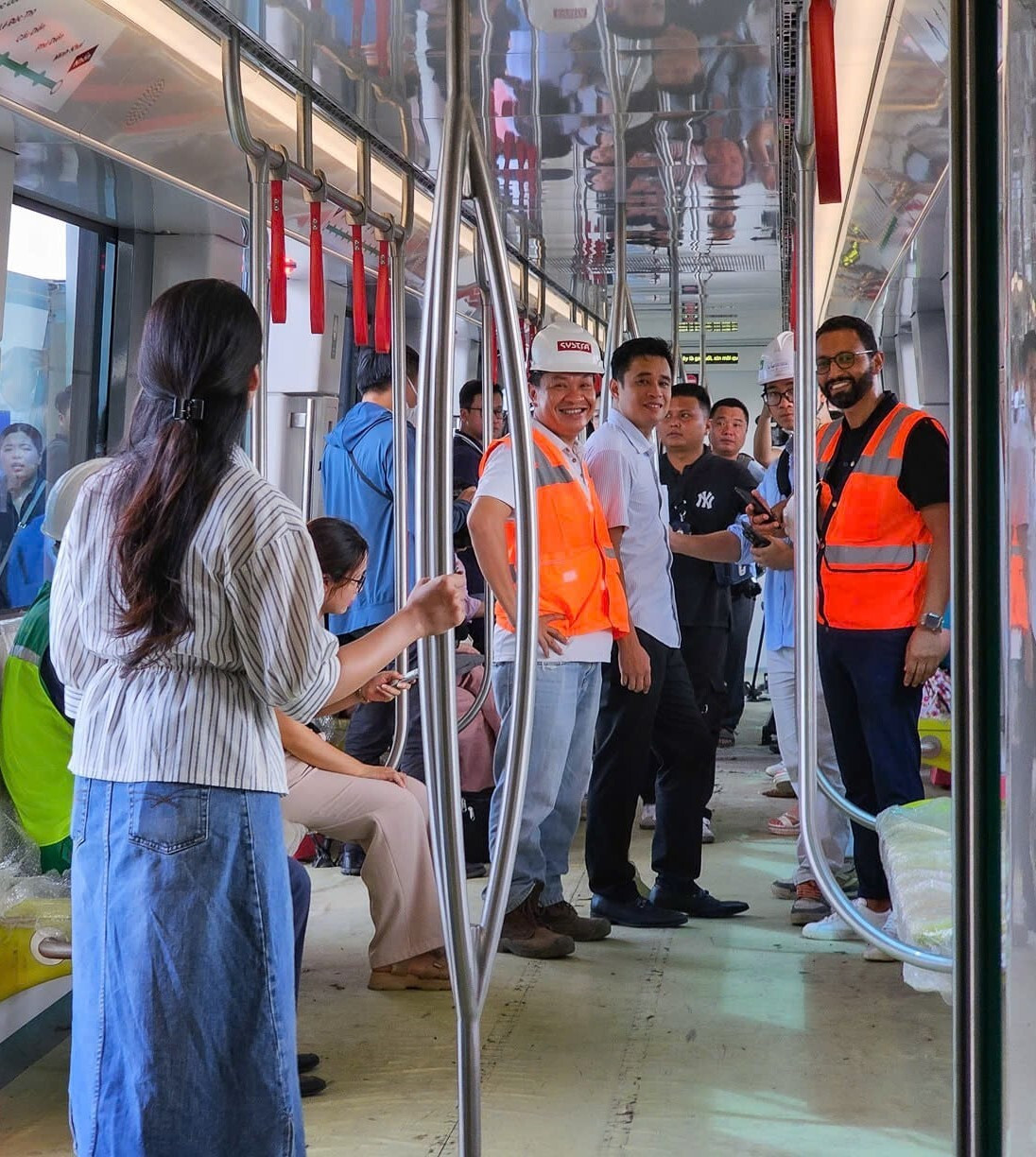 Trải nghiệm tàu metro Nhổn - Ga Hà Nội trước ngày chạy thương mại - 17