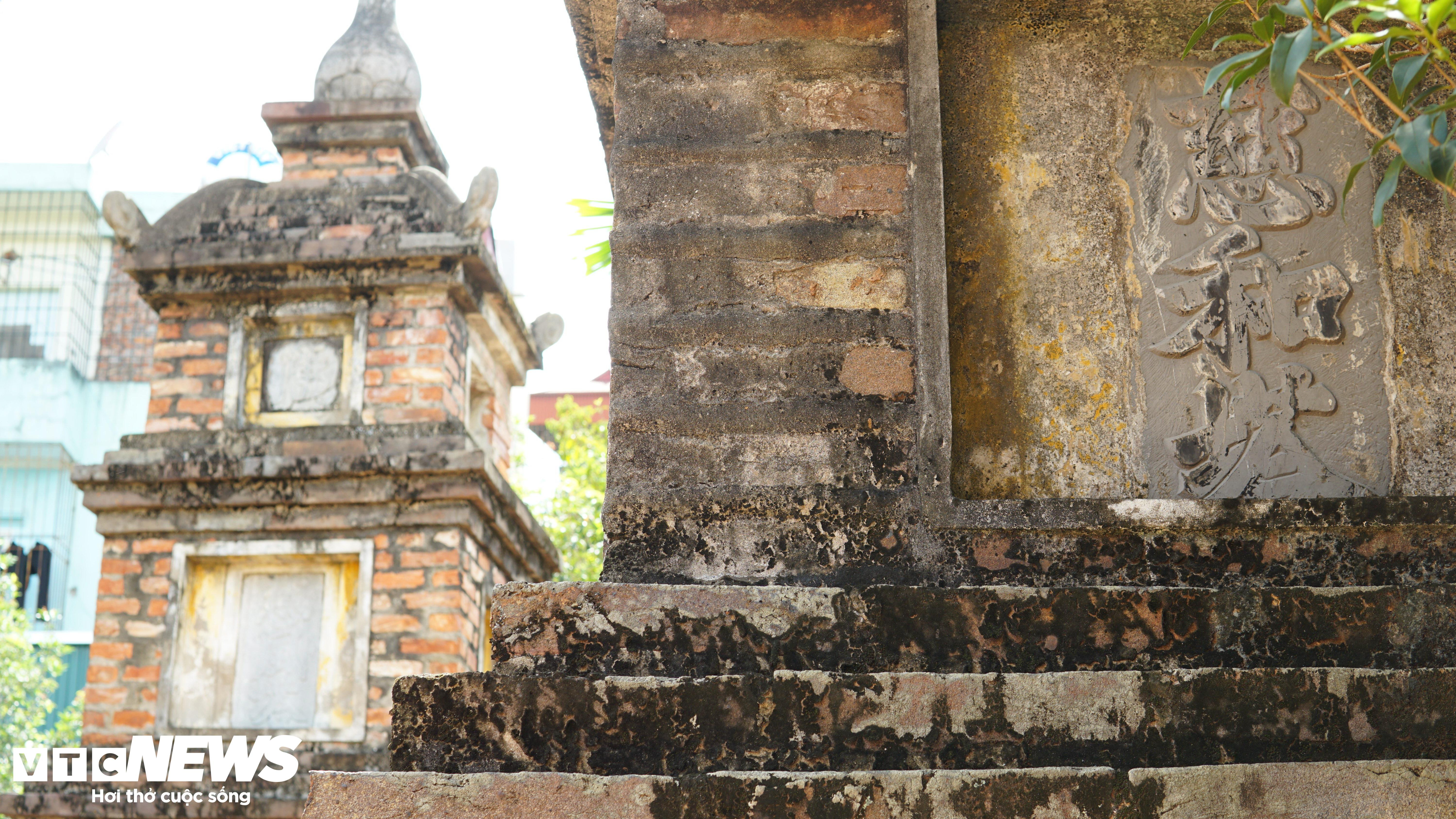 Những tháp mộ cổ nằm giữa lòng Hà Nội nhưng ít người biết đến - 4