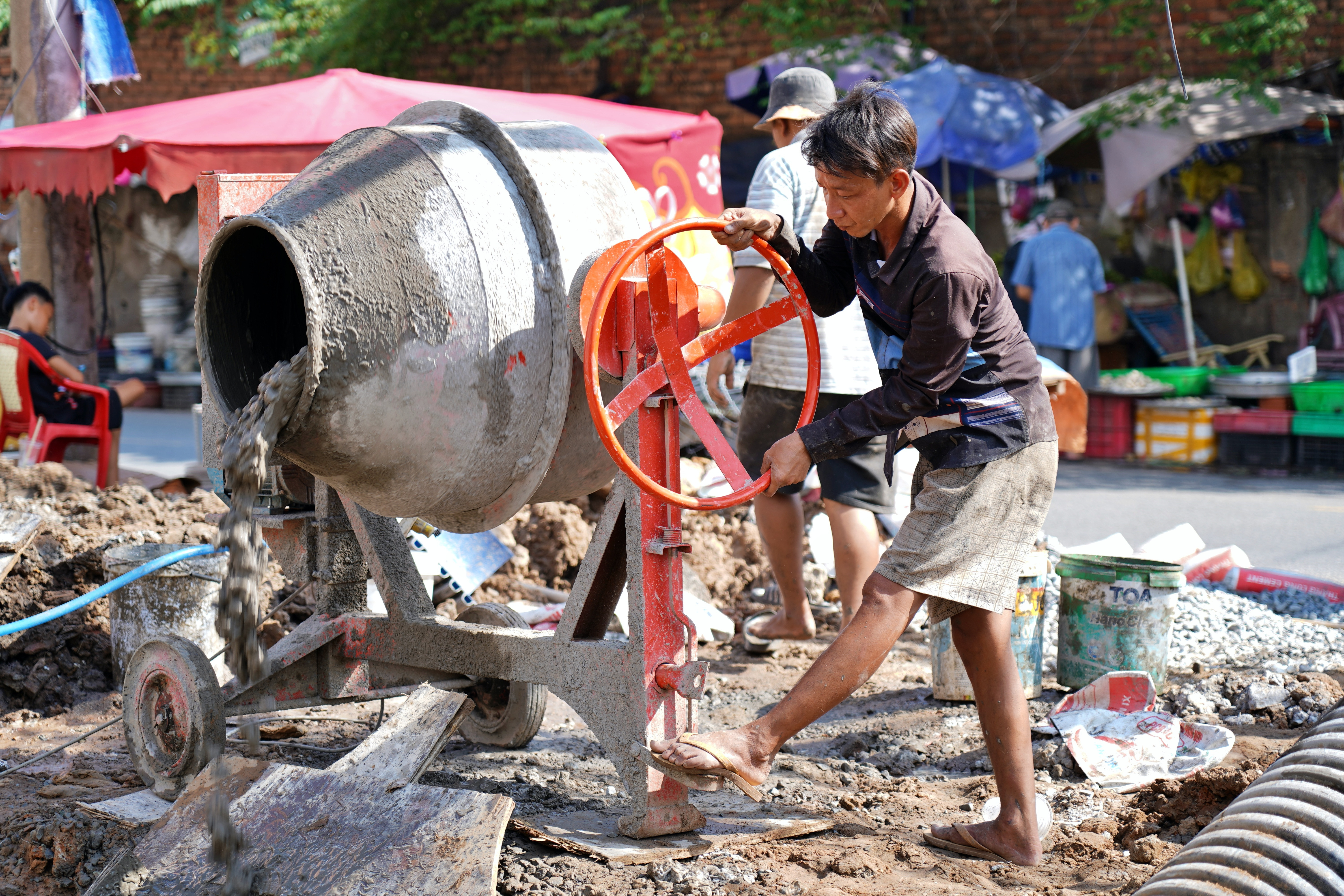 TP.HCM: Cận cảnh đường 2.300 tỷ đồng giảm tải kẹt xe ở quận Gò Vấp - 4