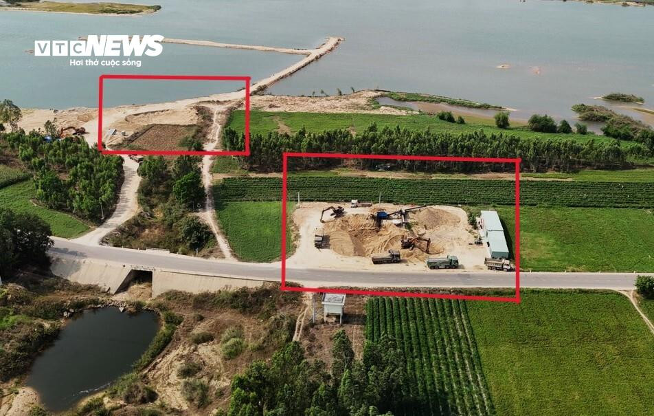 Lợi dụng đêm tối, xe tải ngang nhiên chở cát trái phép tại Bình Định - 4