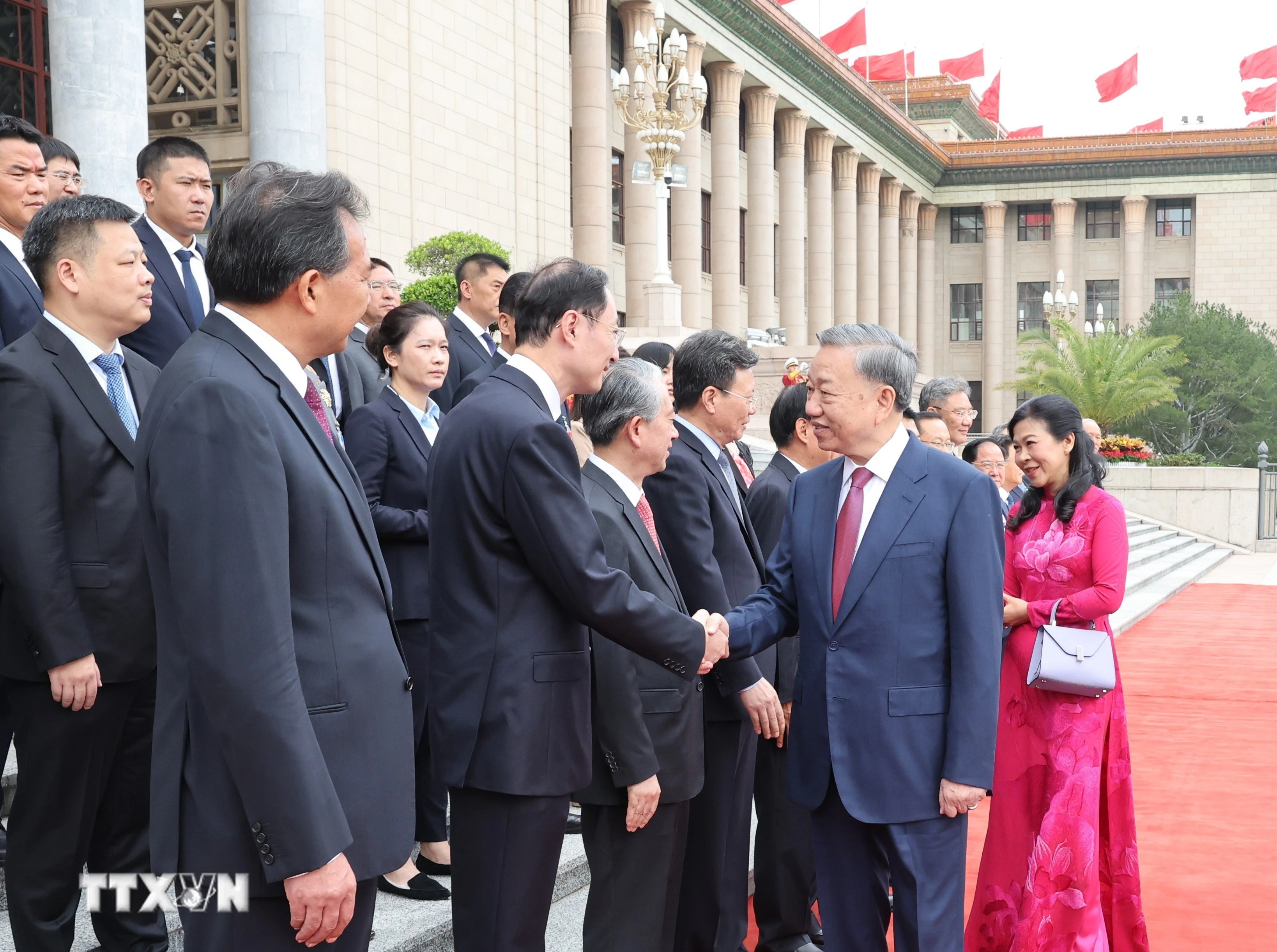 Trung Quốc bắn đại bác trong lễ đón chính thức Tổng Bí thư, Chủ tịch nước Tô Lâm - 14