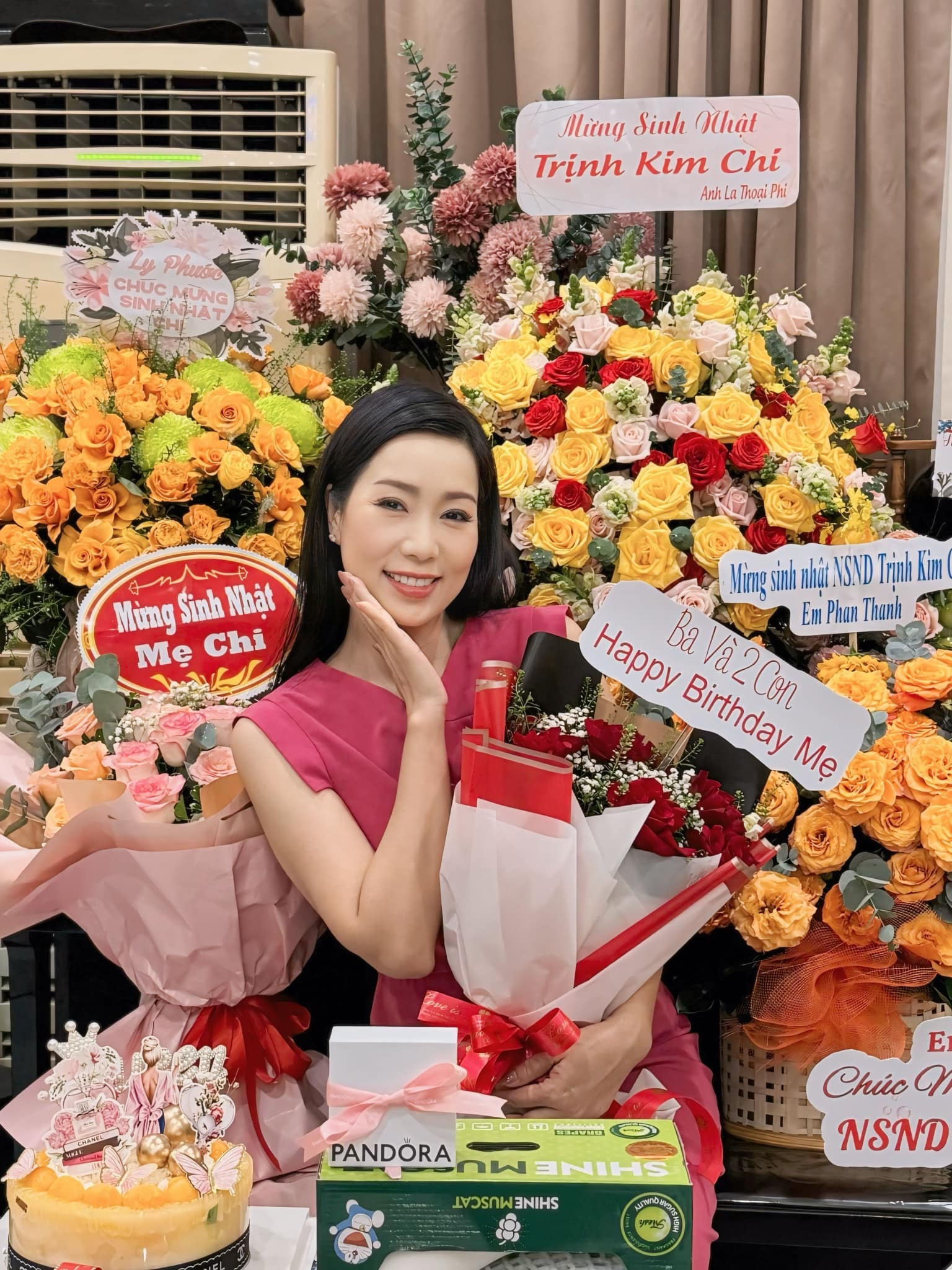 Sao Việt 22/8: Tăng Thanh Hà khoe con gái, Trịnh Kim Chi đón tuổi 53 - 6