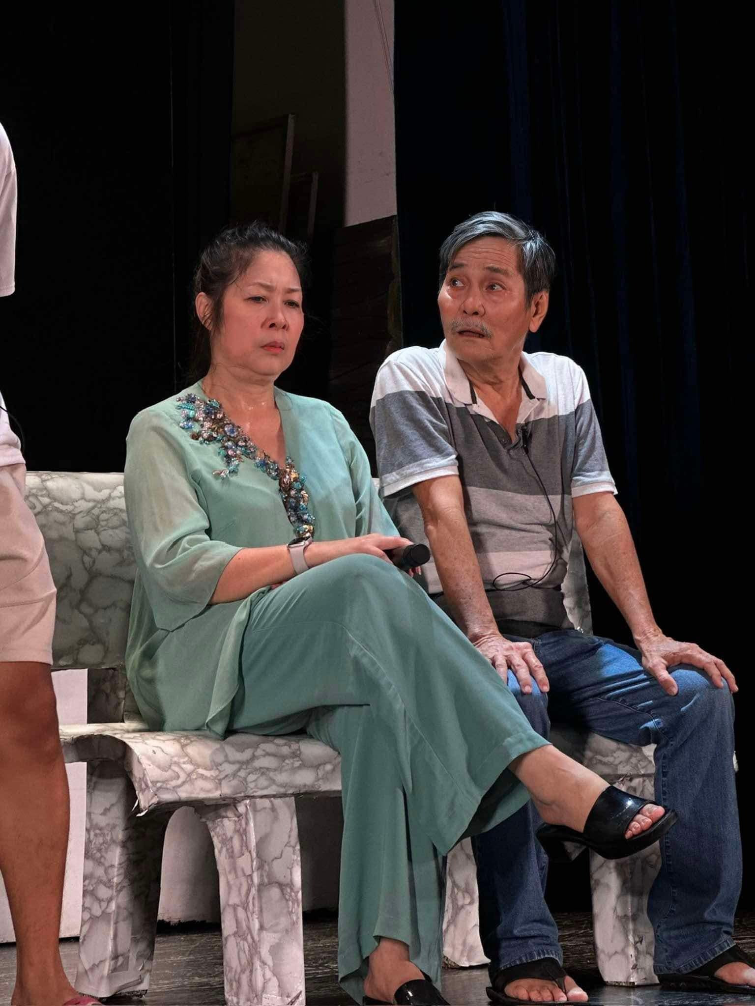 Sao Việt 22/8: Tăng Thanh Hà khoe con gái, Trịnh Kim Chi đón tuổi 53 - 12