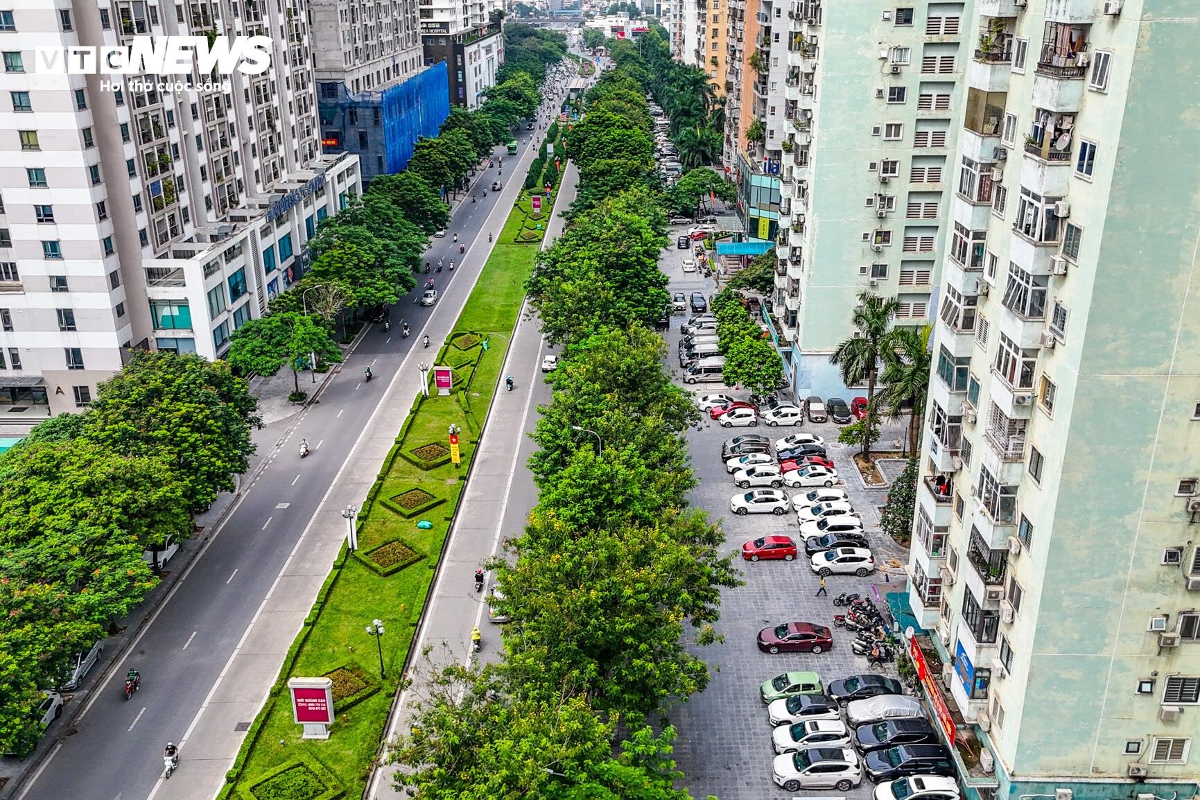 Nhìn từ trên cao 7 tuyến đường sắp bị xén vỉa hè, dải phân cách ở Hà Nội - 6