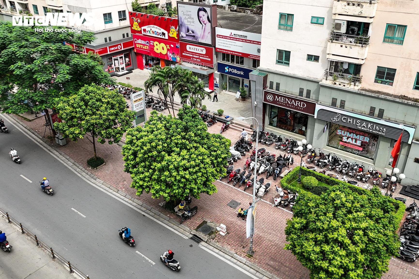 Nhìn từ trên cao 7 tuyến đường sắp bị xén vỉa hè, dải phân cách ở Hà Nội - 7