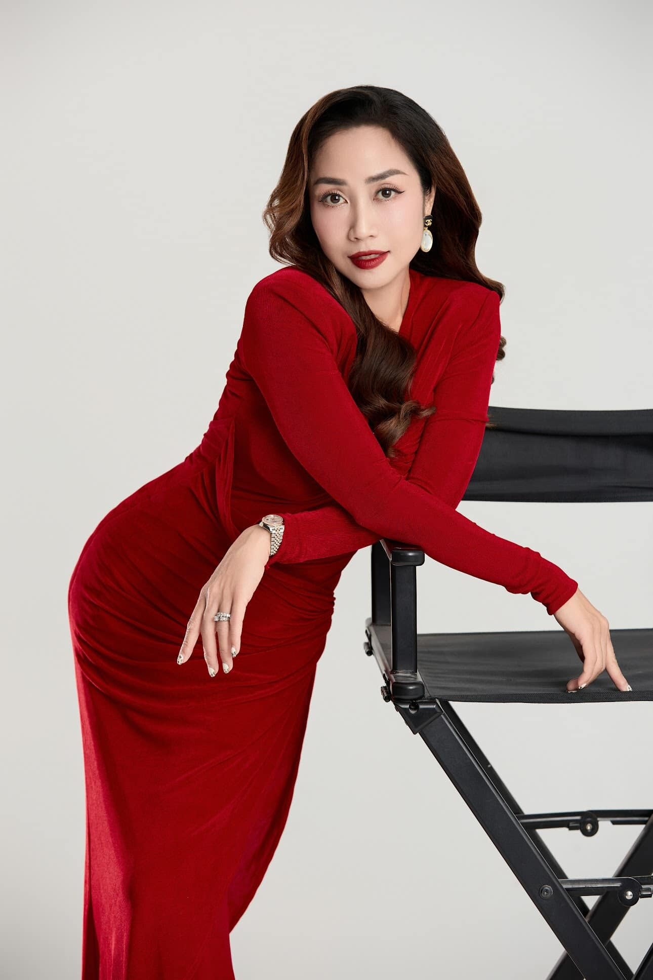 Sao Việt 26/8: Khánh Vân khoe cơ bụng, Vân Dung hé lộ thêm ảnh con trai lúc nhỏ - 3