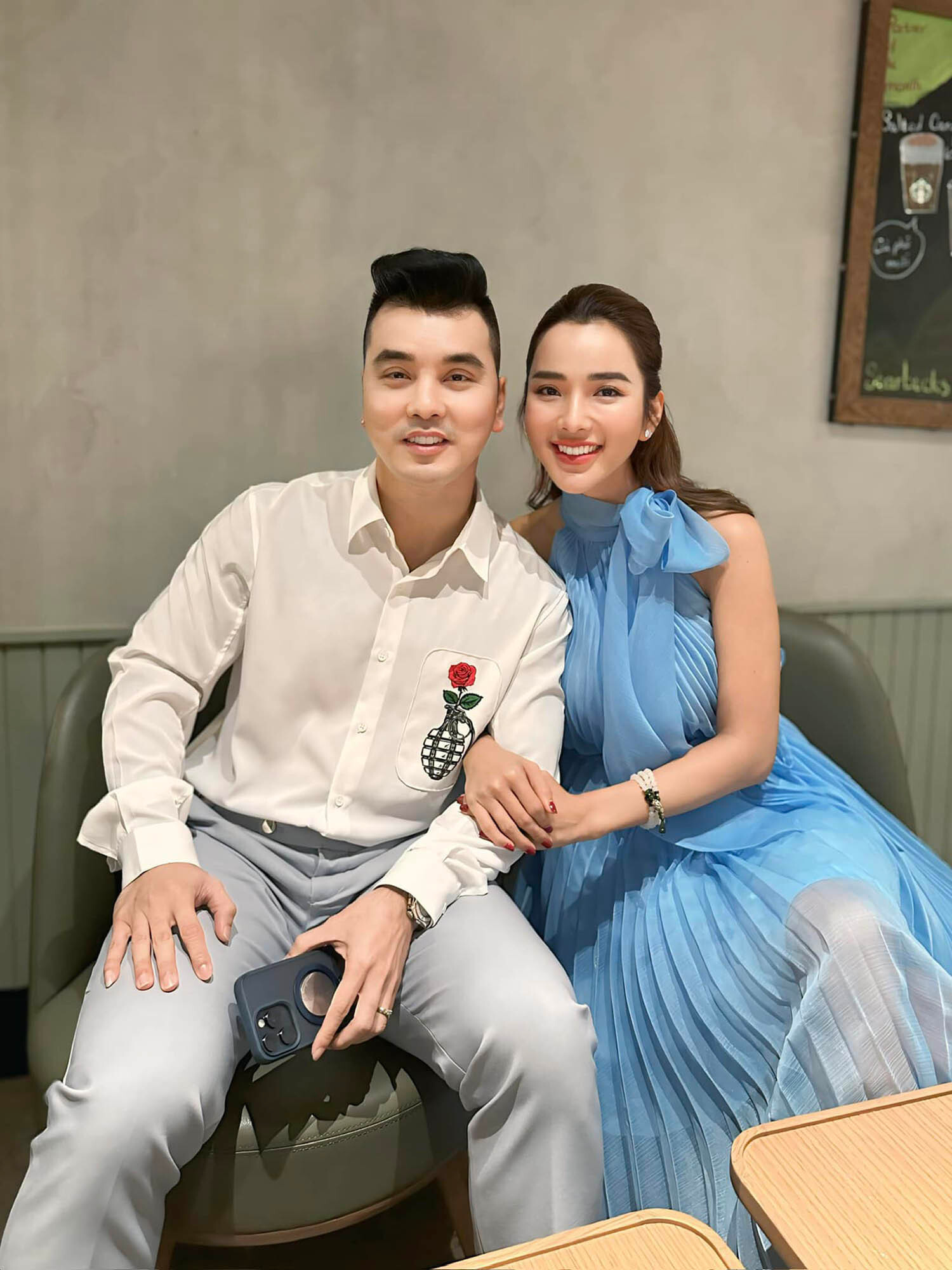 Sao Việt 27/8: Nhã Phương nhí nhảnh bên chồng, Minh Hằng làm sinh nhật cho con - 8