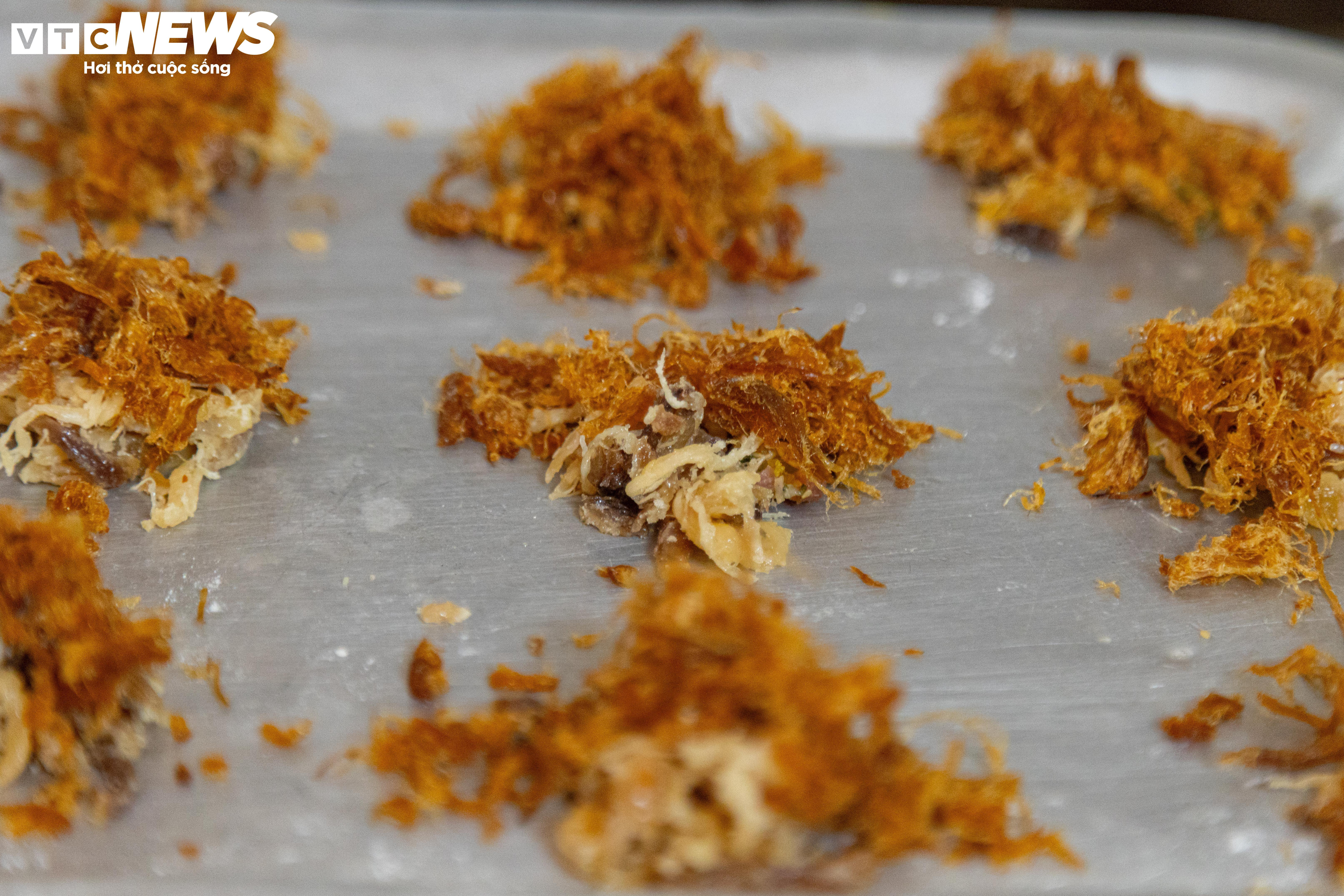 Khách ưa chuộng bánh trung thu truyền thống, các lò sản xuất thâu đêm - 5