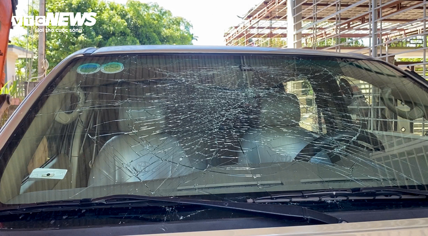 Hiện trường 2 vụ nổ liên tiếp, 4 người thương vong ở Nghệ An - 11