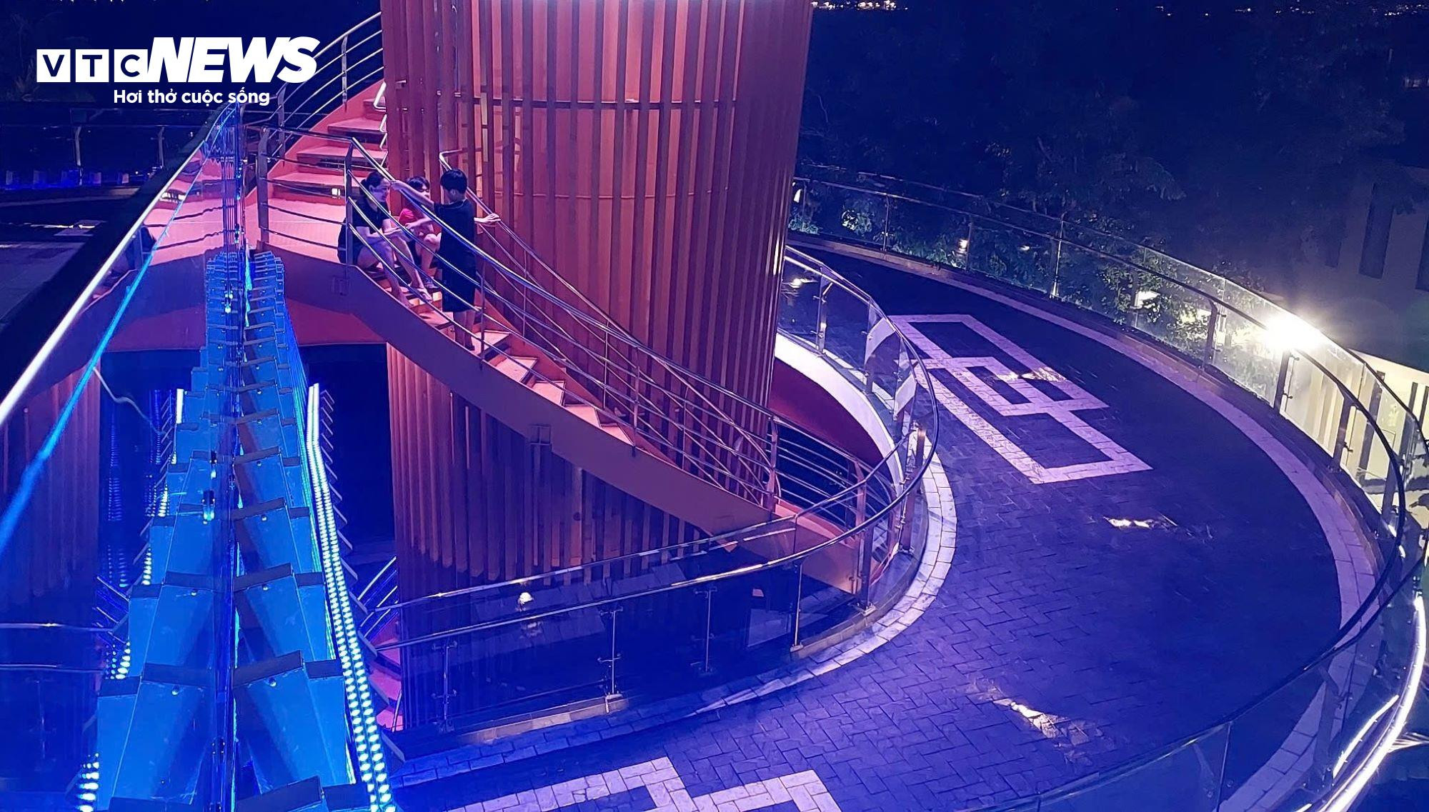 Cầu vượt đại lộ ven biển hơn 40 tỷ đẹp lung linh ở Đà Nẵng - 5