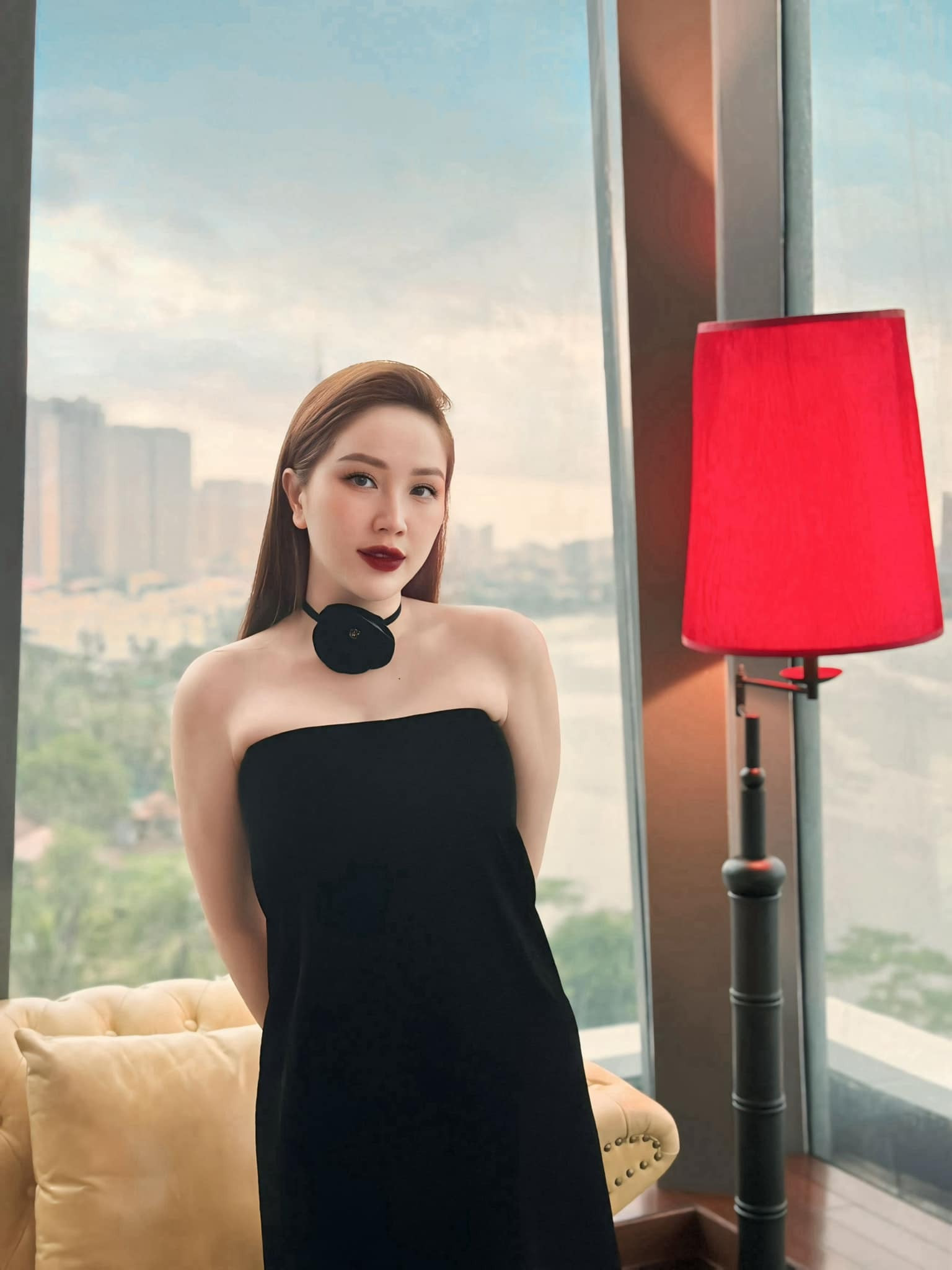 Sao Việt 3/9: Vợ chồng Trấn Thành hẹn hò, NSƯT Ngọc Quỳnh du lịch cùng bạn gái - 5