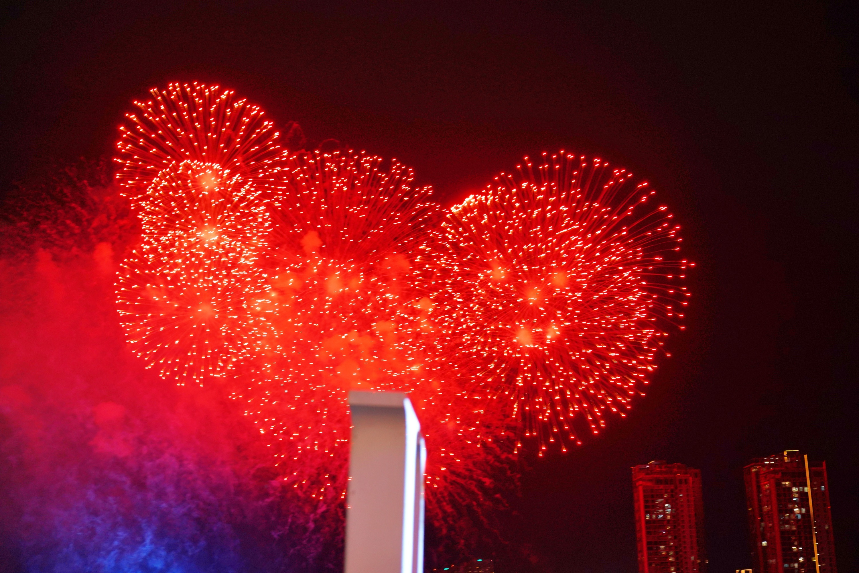 Pháo hoa rực rỡ trên bầu trời TP.HCM mừng ngày Quốc khánh 2/9 - 5