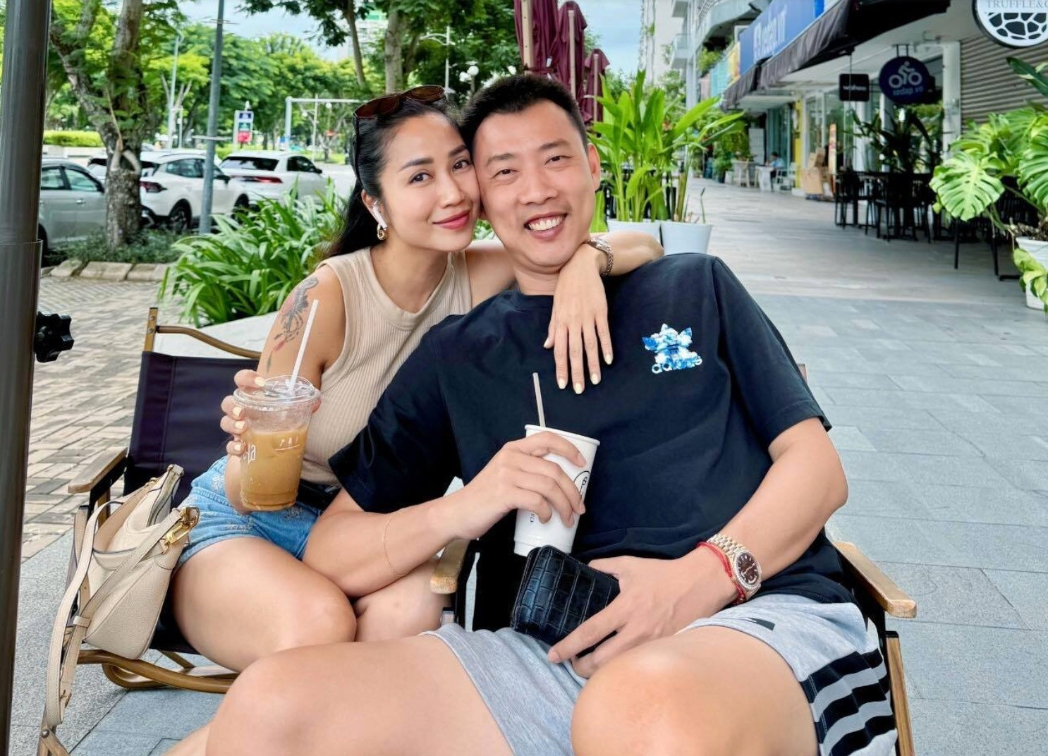 Sao Việt 3/9: Vợ chồng Trấn Thành hẹn hò, NSƯT Ngọc Quỳnh du lịch cùng bạn gái - 17