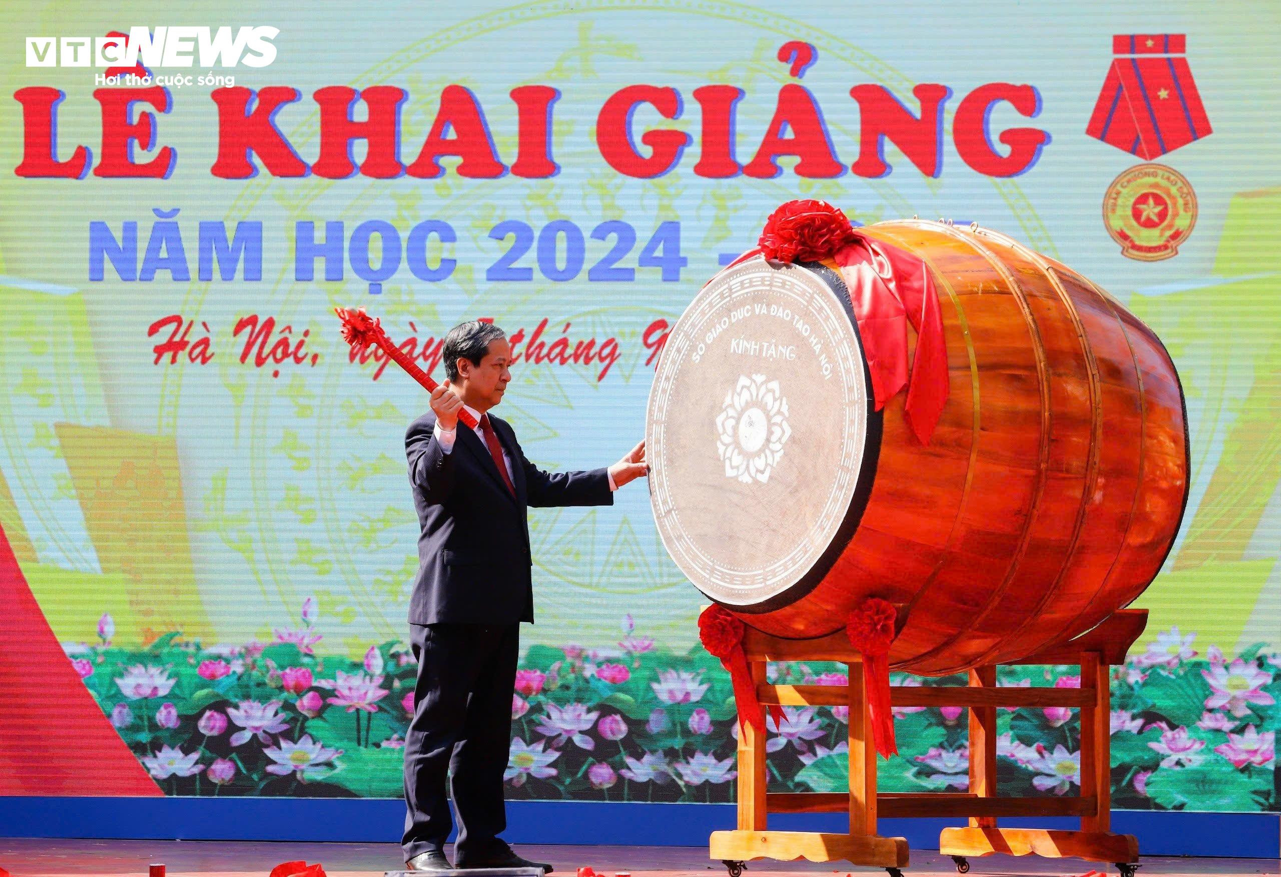 Hơn 23 triệu học sinh cả nước bước vào năm học mới 2024-2025 - 5