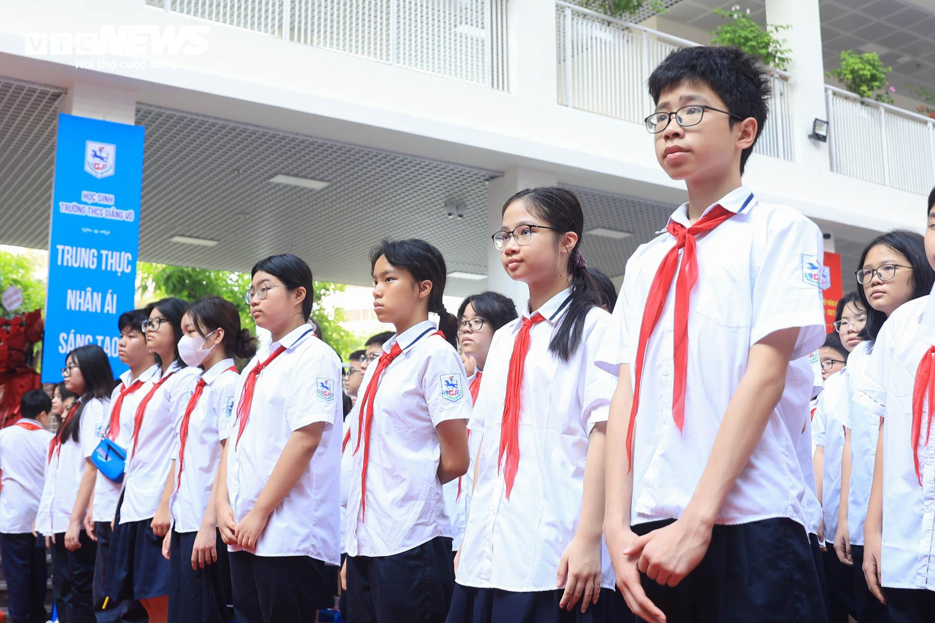 Hơn 23 triệu học sinh cả nước bước vào năm học mới 2024-2025 - 11