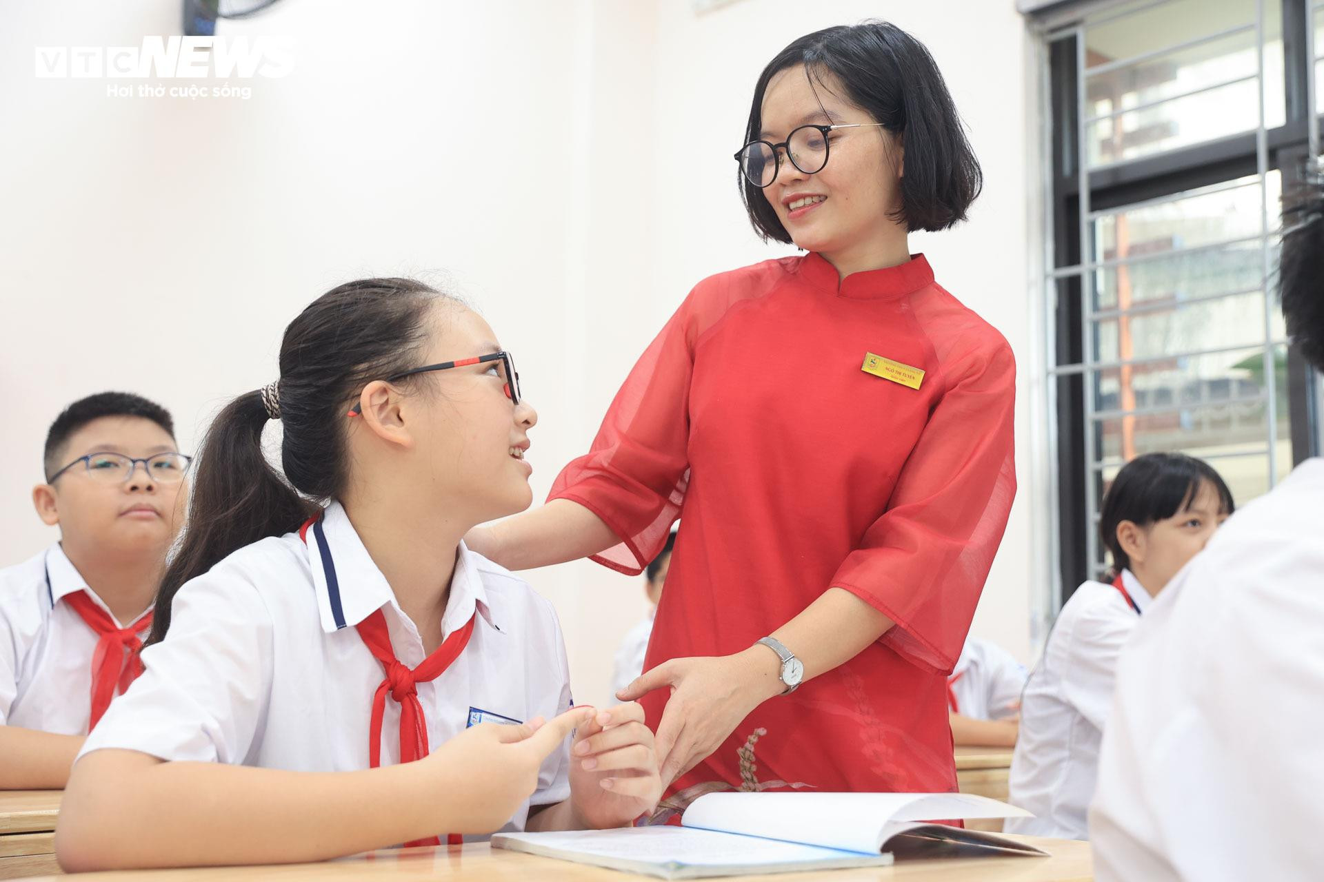 Hơn 23 triệu học sinh cả nước bước vào năm học mới 2024-2025 - 16