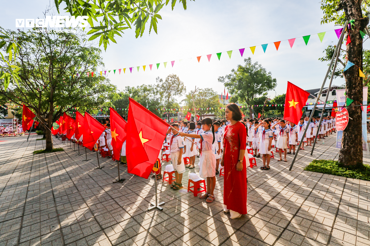 Hơn 23 triệu học sinh cả nước bước vào năm học mới 2024-2025 - 40