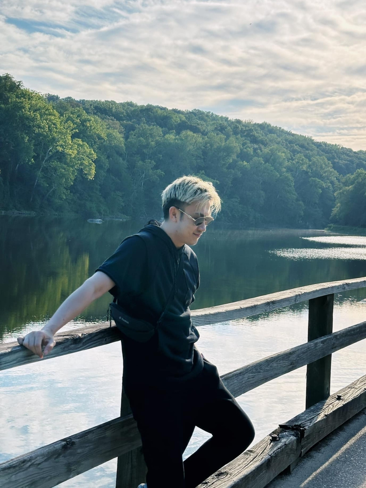 Sao Việt 8/9: Vân Dung thân thiết 'con dâu', Lam Trường trẻ trung ngỡ ngàng - 5