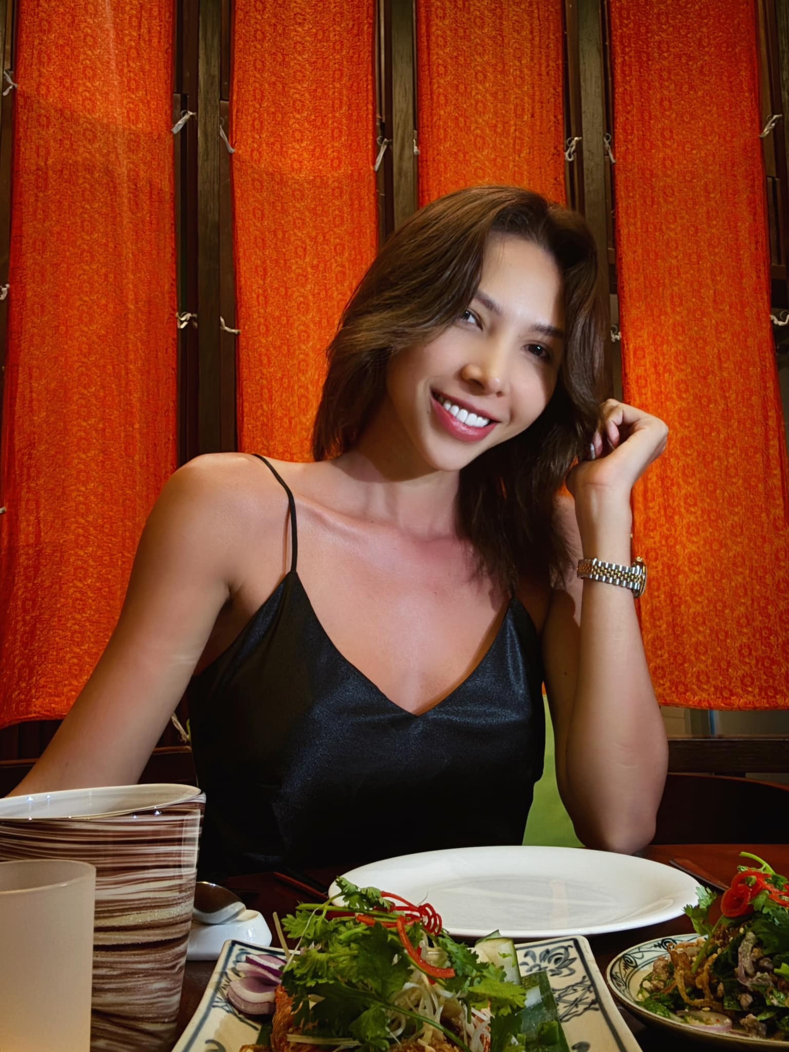 Sao Việt 9/9: Khánh Vân khoe ảnh bạn trai chụp, Minh Hằng bầm dập khi tập nhảy - 10