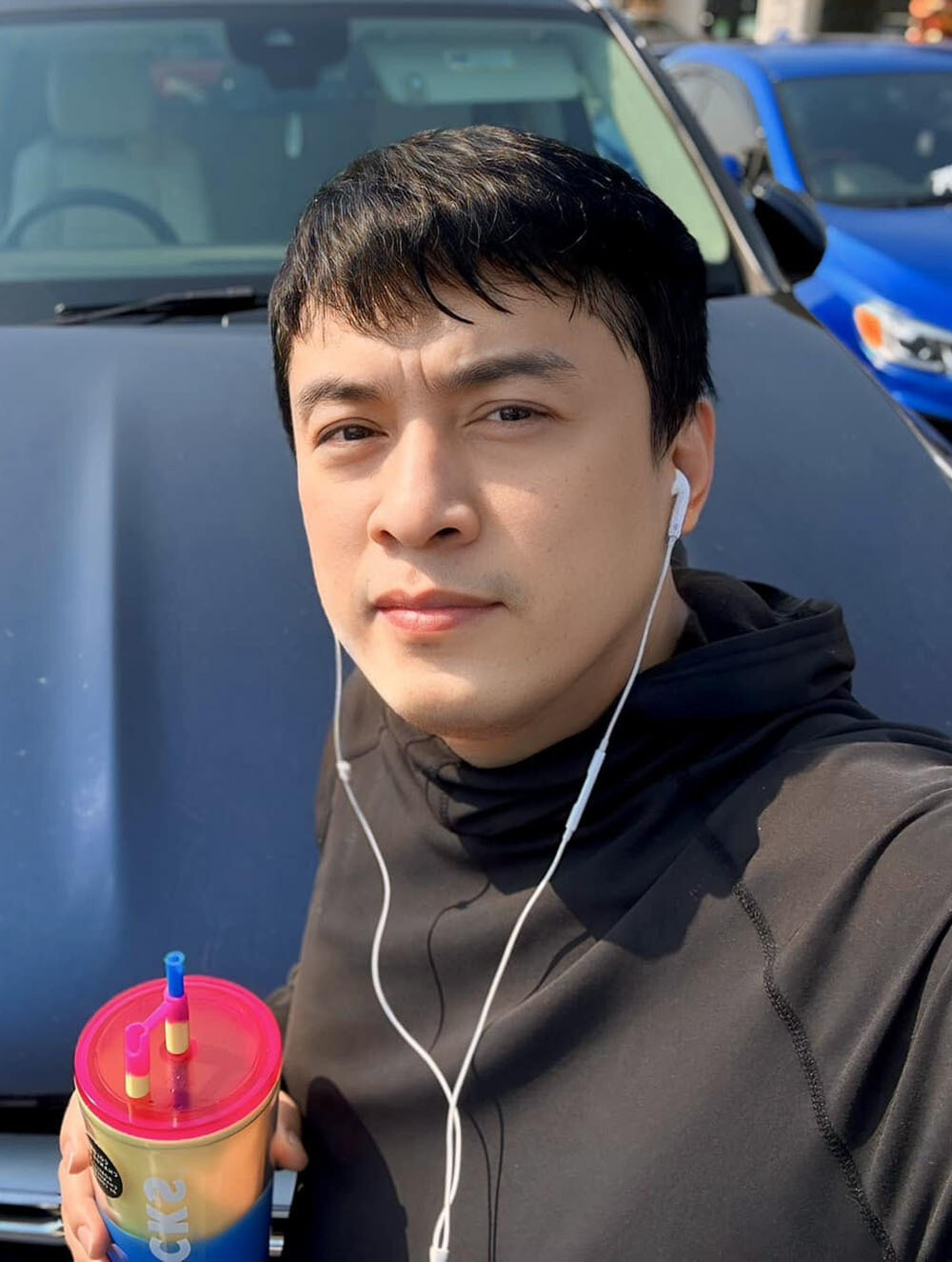 Sao Việt 8/9: Vân Dung thân thiết 'con dâu', Lam Trường trẻ trung ngỡ ngàng - 11