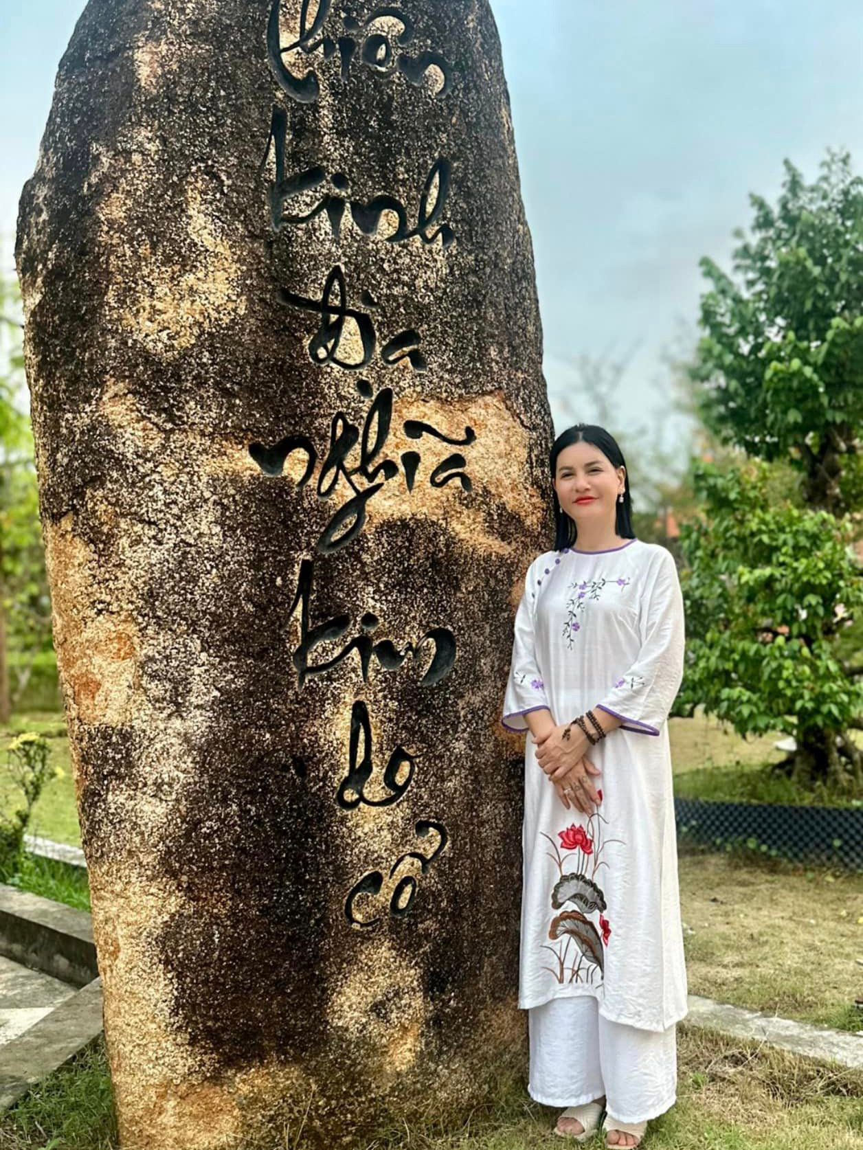 Sao Việt 17/9: Kỳ Duyên rạng rỡ sau đăng quang, Vân Dung trẻ đẹp ở tuổi U50 - 17