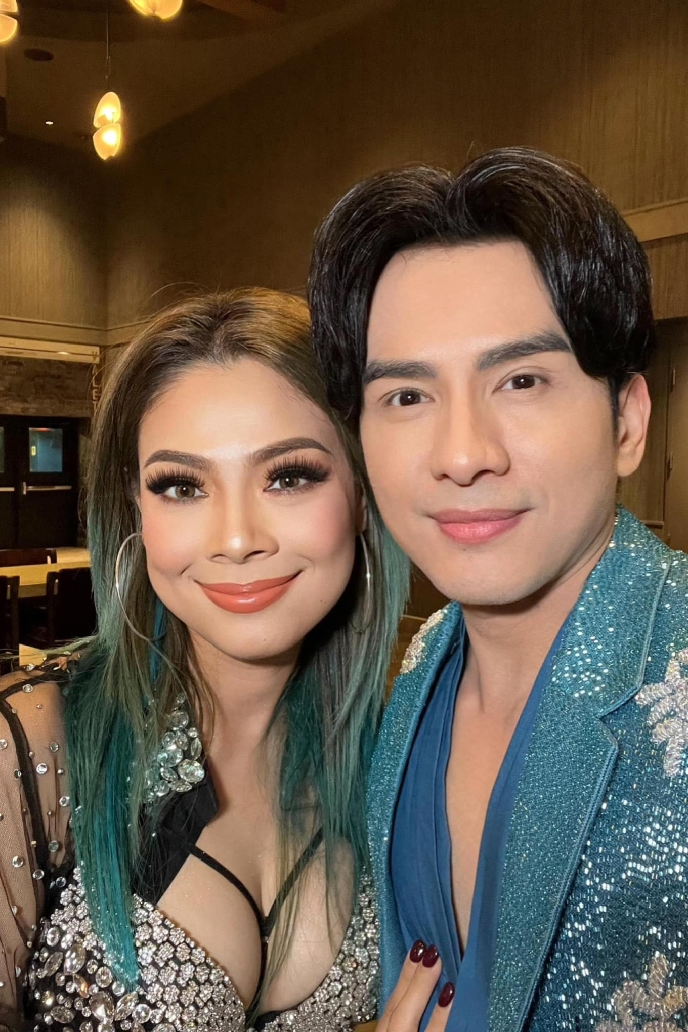 Sao Việt 17/9: Kỳ Duyên rạng rỡ sau đăng quang, Vân Dung trẻ đẹp ở tuổi U50 - 13