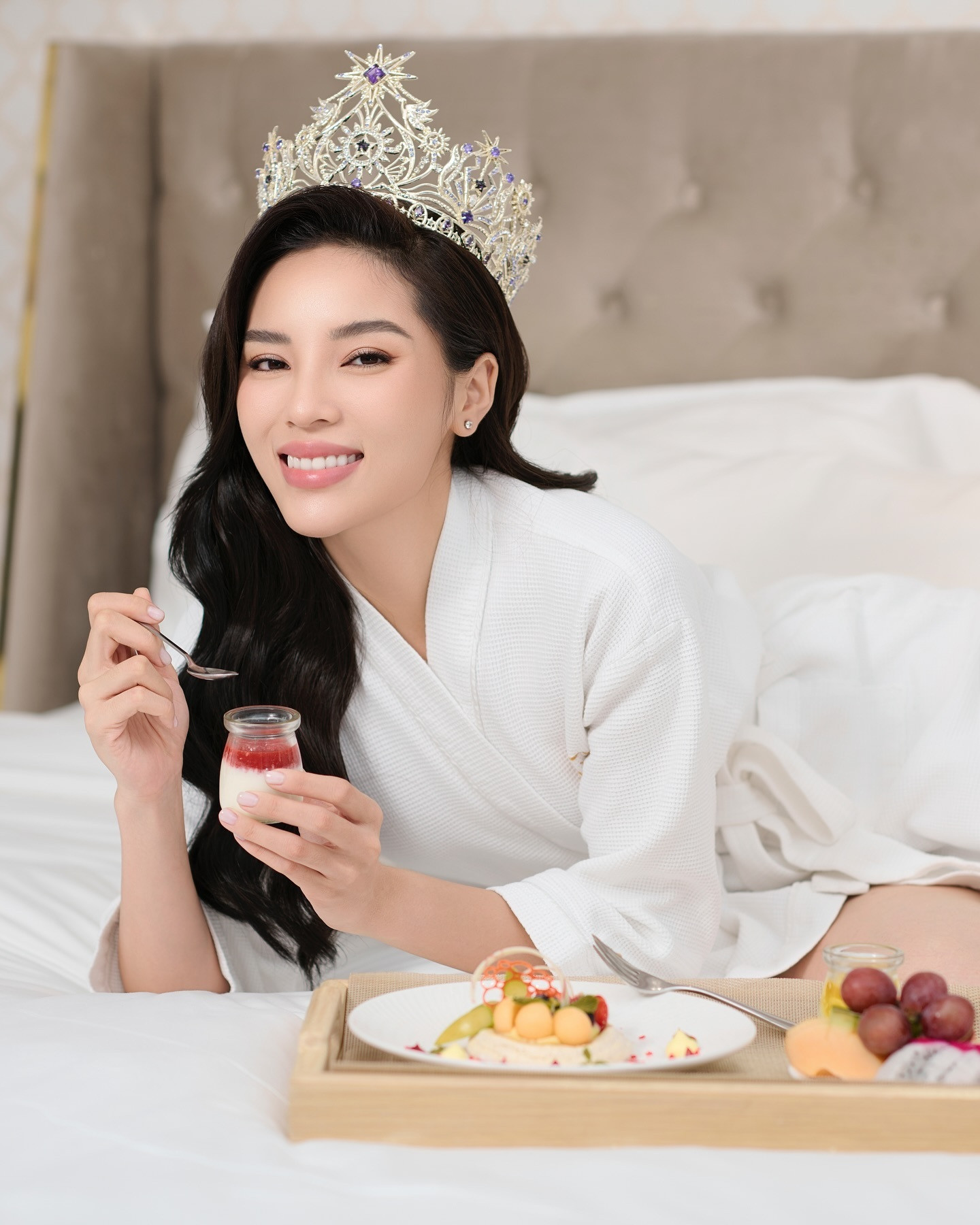 Sao Việt 17/9: Kỳ Duyên rạng rỡ sau đăng quang, Vân Dung trẻ đẹp ở tuổi U50 - 2