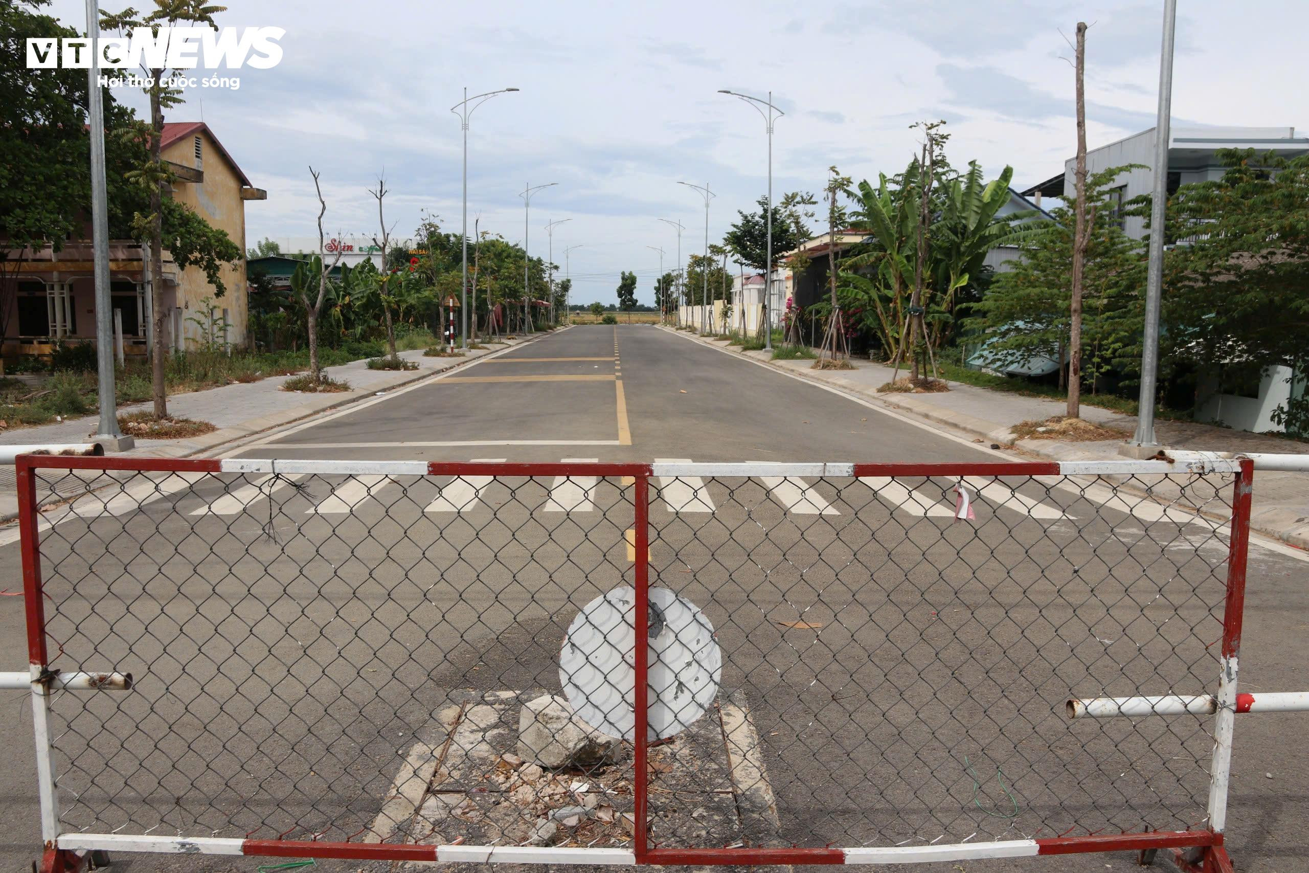 Vì sao những dự án đường chục tỷ ở Huế làm xong phải 'đắp chiếu'? - 8