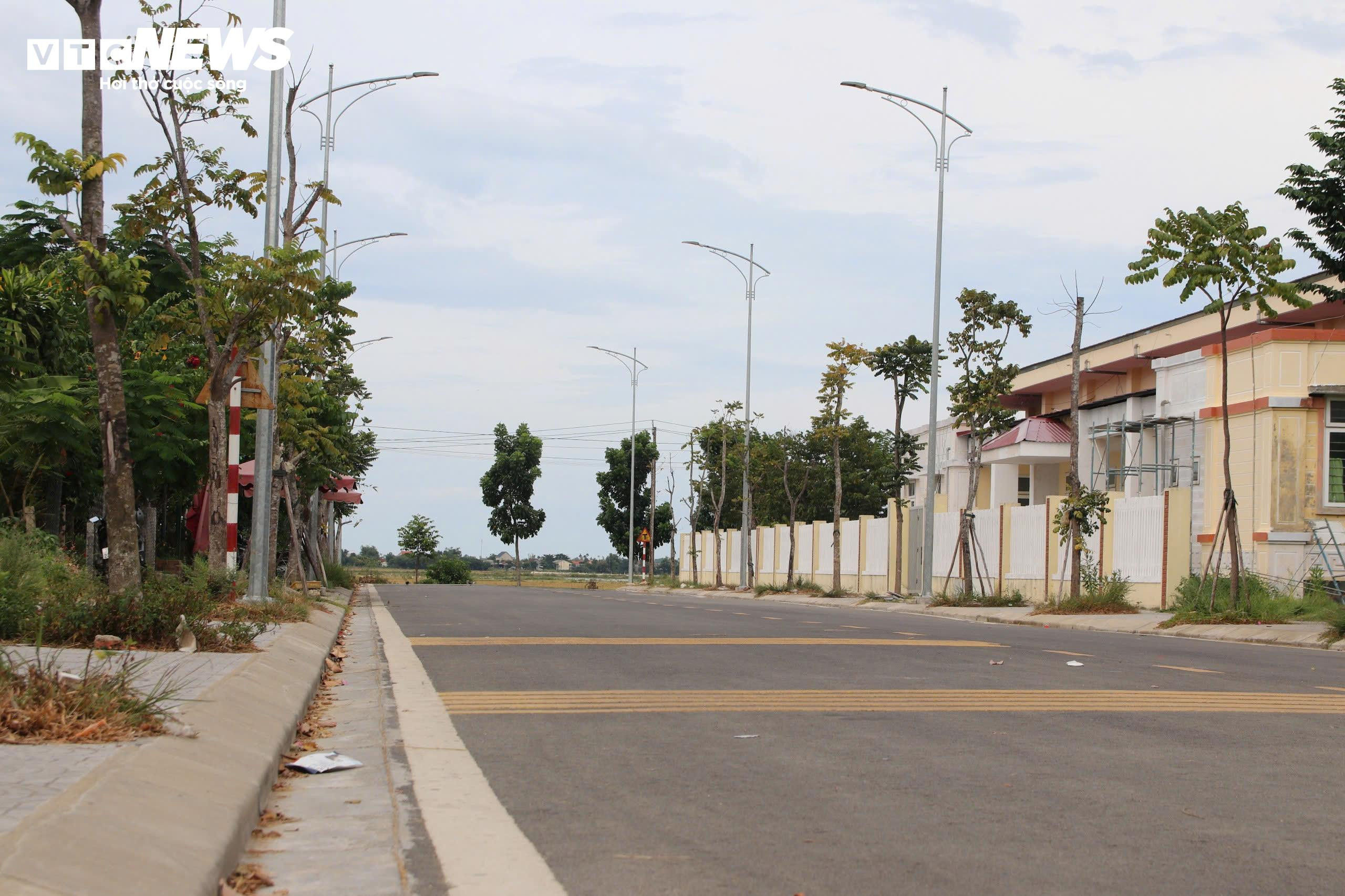 Vì sao những dự án đường chục tỷ ở Huế làm xong phải 'đắp chiếu'? - 2