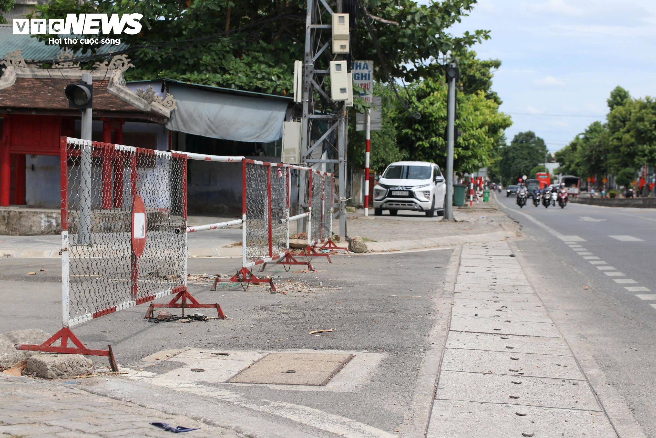 Vì sao những dự án đường chục tỷ ở Huế làm xong phải 'đắp chiếu'? - 10