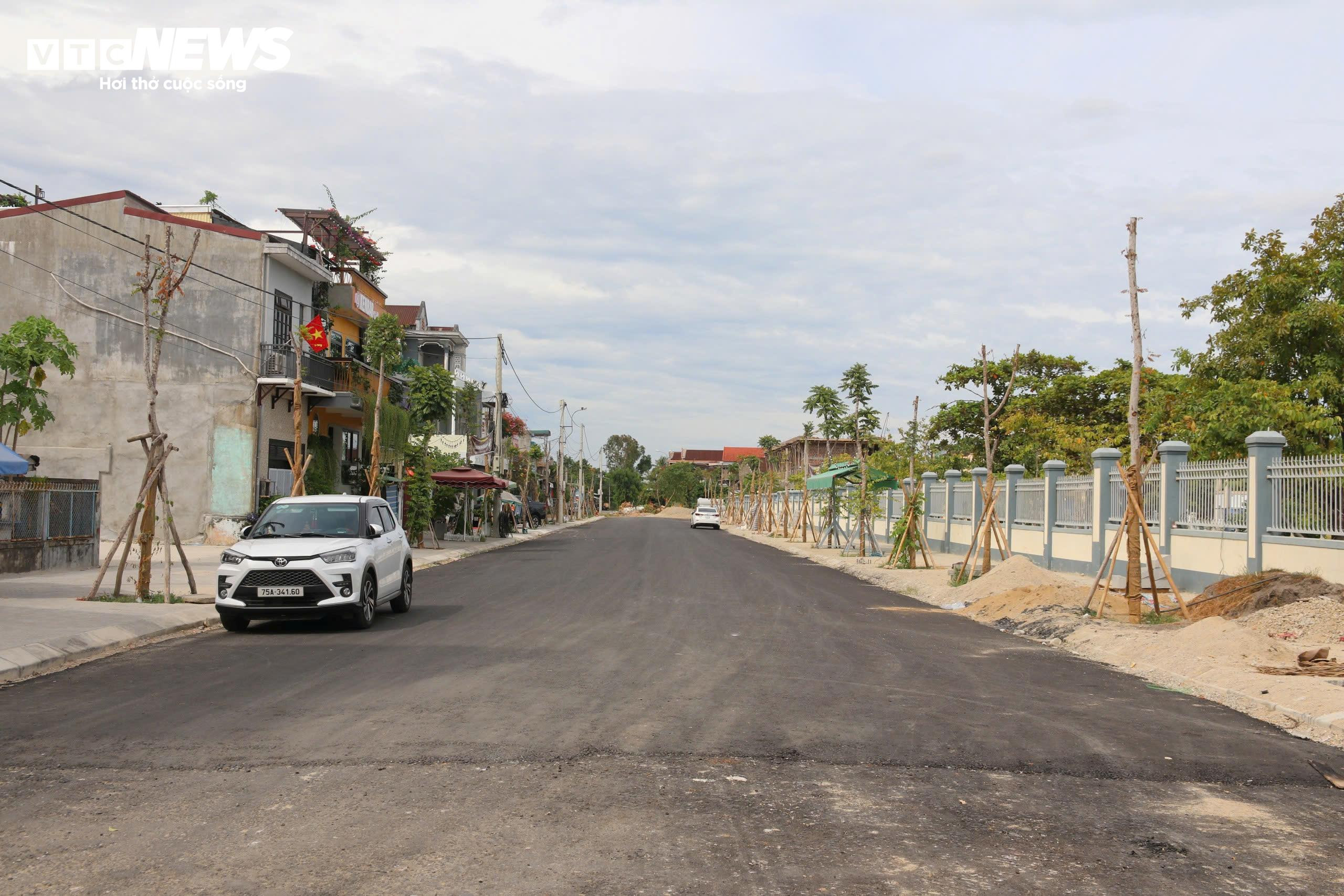 Vì sao những dự án đường chục tỷ ở Huế làm xong phải 'đắp chiếu'? - 7