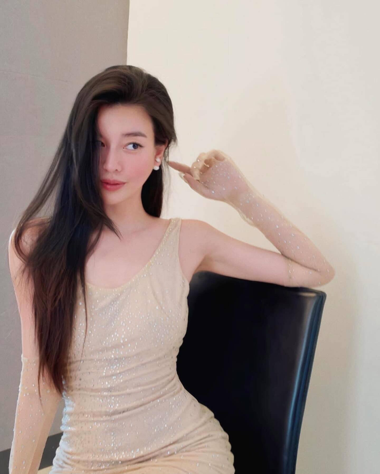 Sao Việt 20/9: Minh Hằng trẻ đẹp sau sinh, Thu Quỳnh hạnh phúc bên con gái - 8