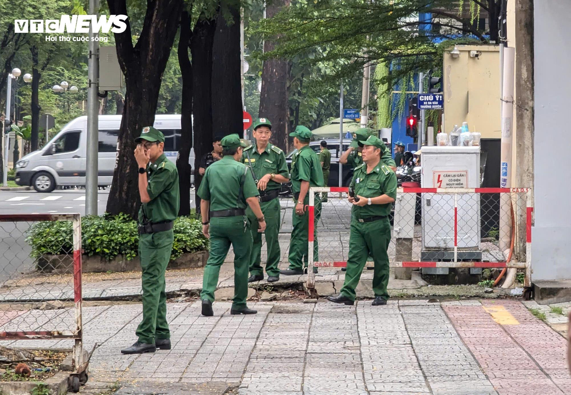 An ninh thắt chặt tại phiên tòa xét xử vụ án Trương Mỹ Lan giai đoạn 2 - 6