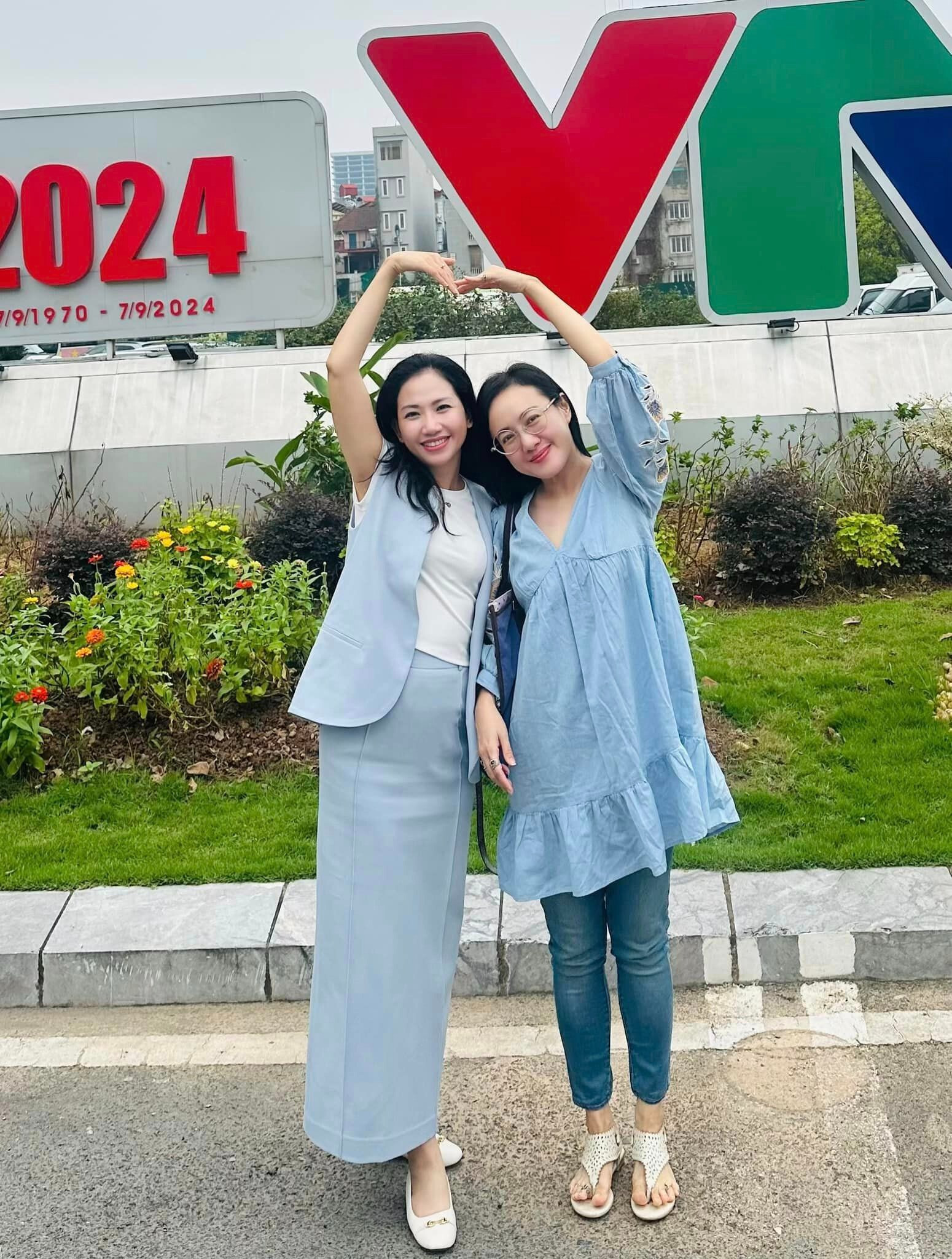 Sao Việt 28/9: Kỳ Duyên - Minh Triệu chạm mặt, Lan Phương khoe vòng eo săn chắc - 4