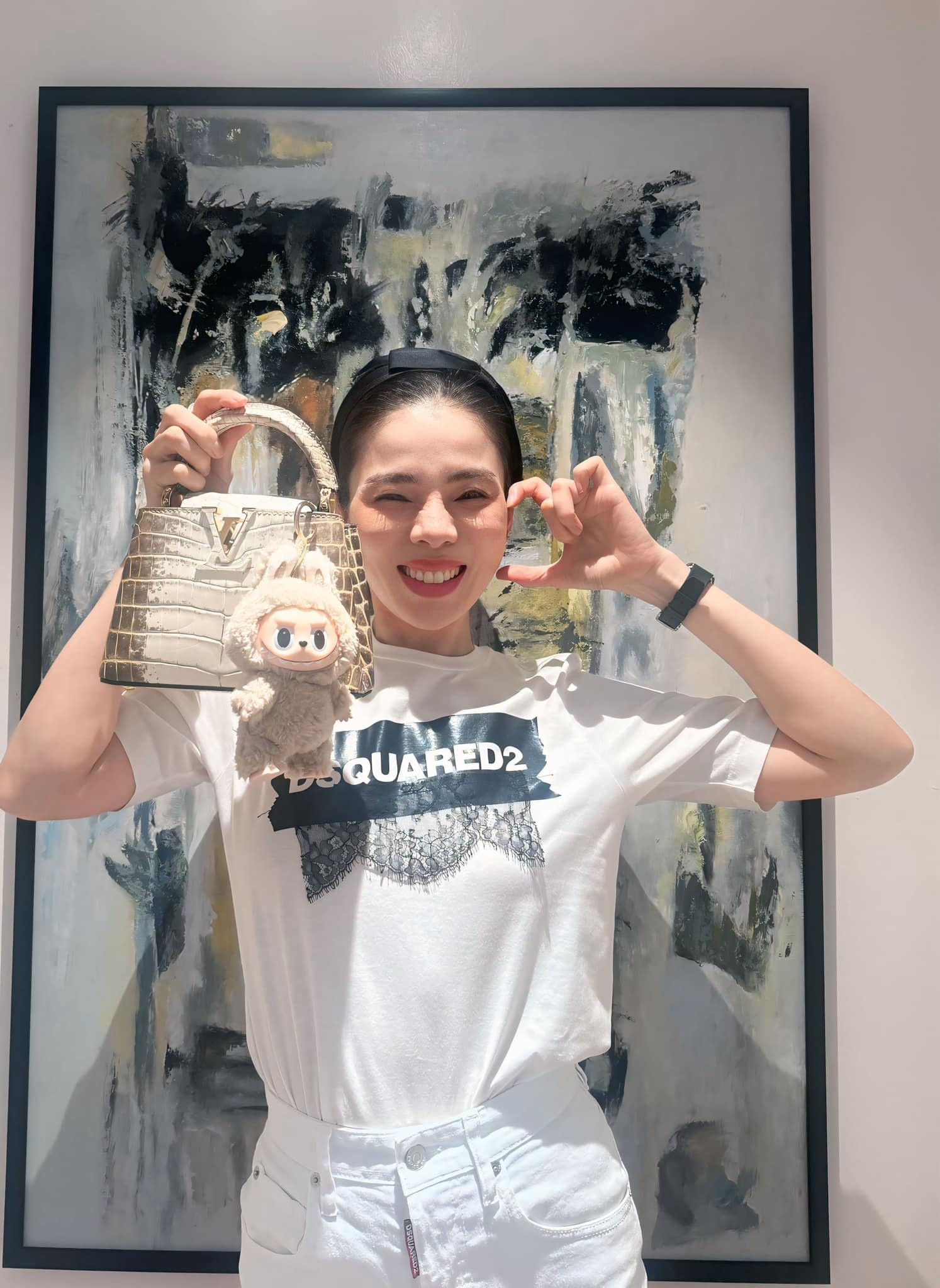 Sao Việt 3/10: Mai Phương Thúy trẻ trung với tóc ngắn, NSND Thu Quế đón tuổi mới - 5